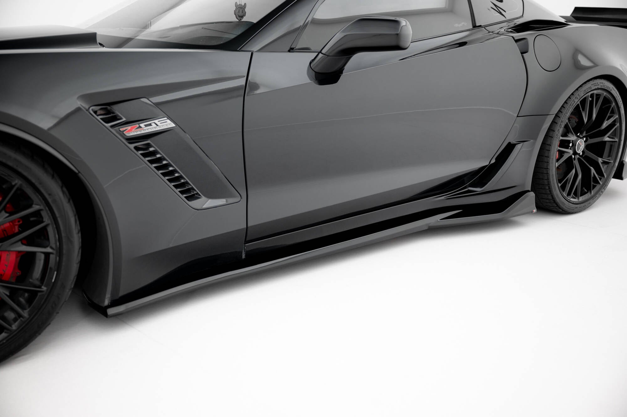 Frontspoiler Lippe, Seitenschweller, Heckdiffusor Chevrolet Corvette Z06 C7