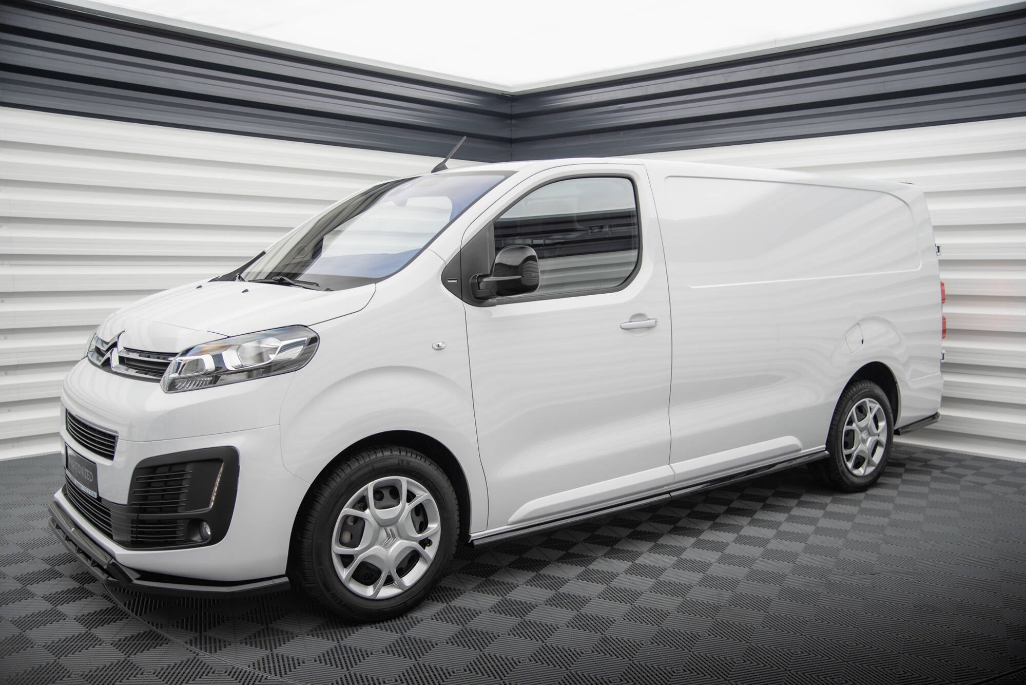 Frontspoiler Lippe Citroen Jumpy L3 Mk3