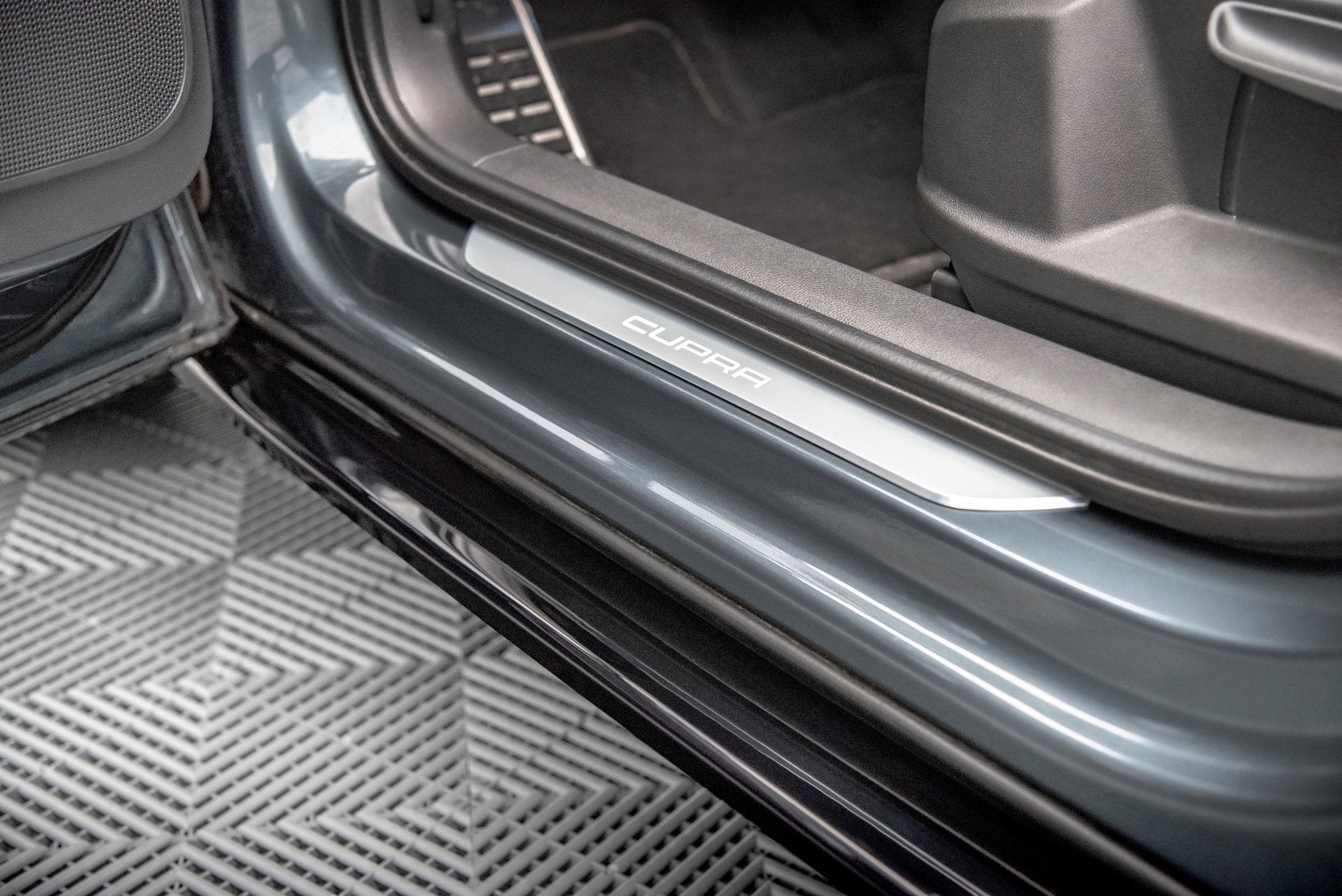 Frontspoiler Lippe, Seitenschweller, Heckdiffusor und Heckseiten Flaps Cupra Ateca Mk1 Facelift