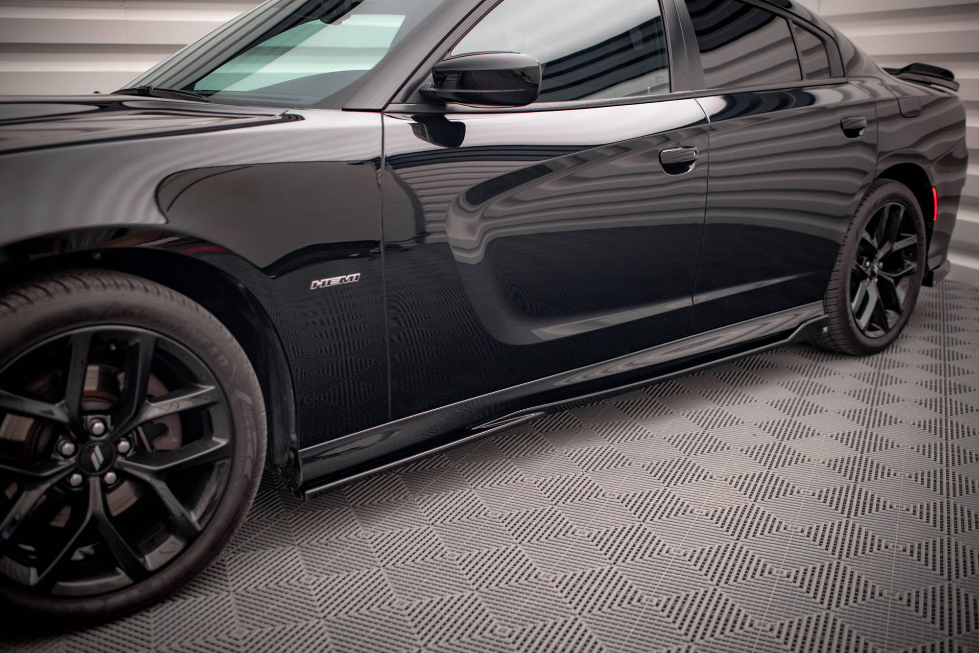 Frontspoiler Lippe, Seitenschweller, Heckdiffusor Dodge Charger SRT Mk7 Facelift