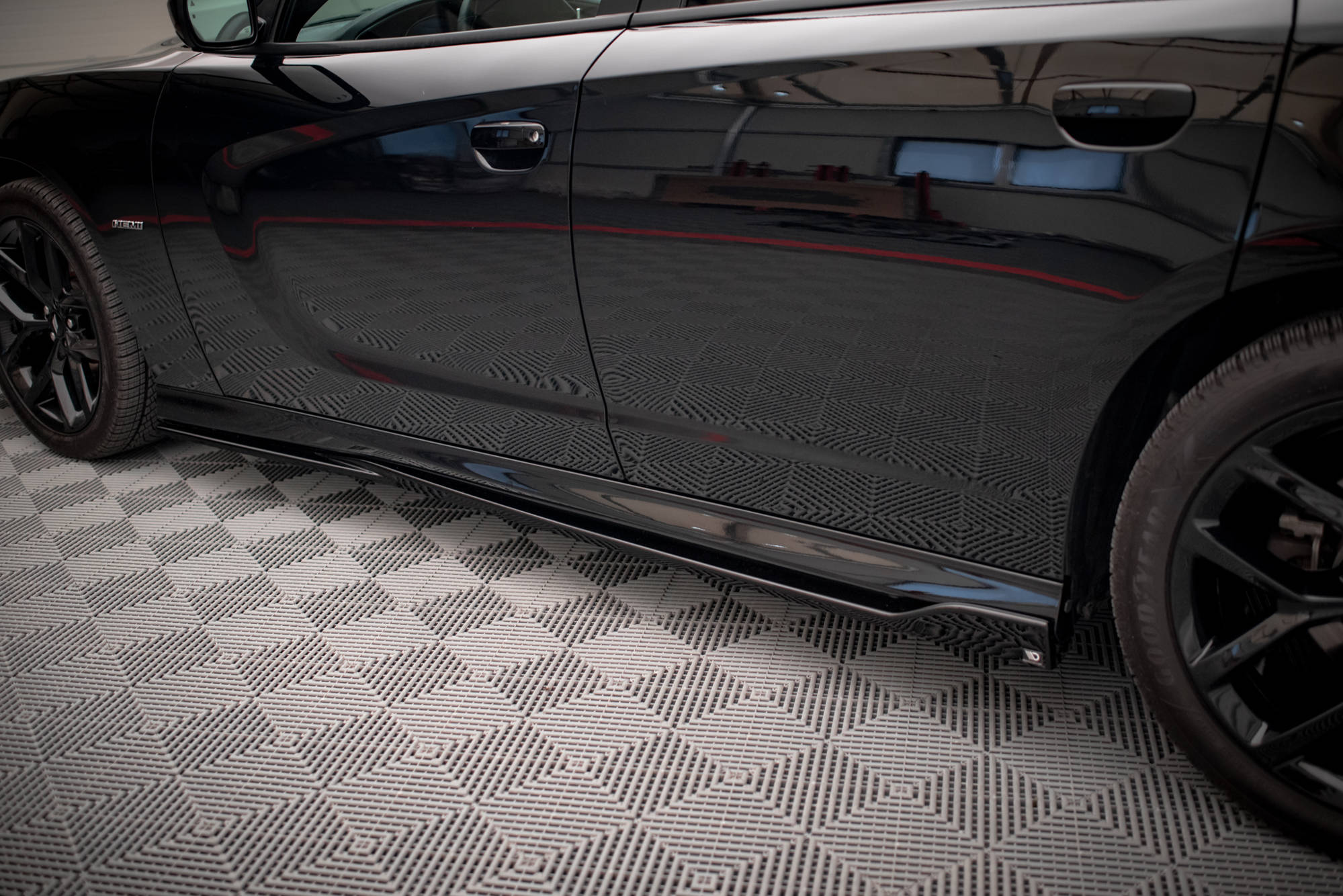 Frontspoiler Lippe, Seitenschweller, Heckdiffusor Dodge Charger SRT Mk7 Facelift