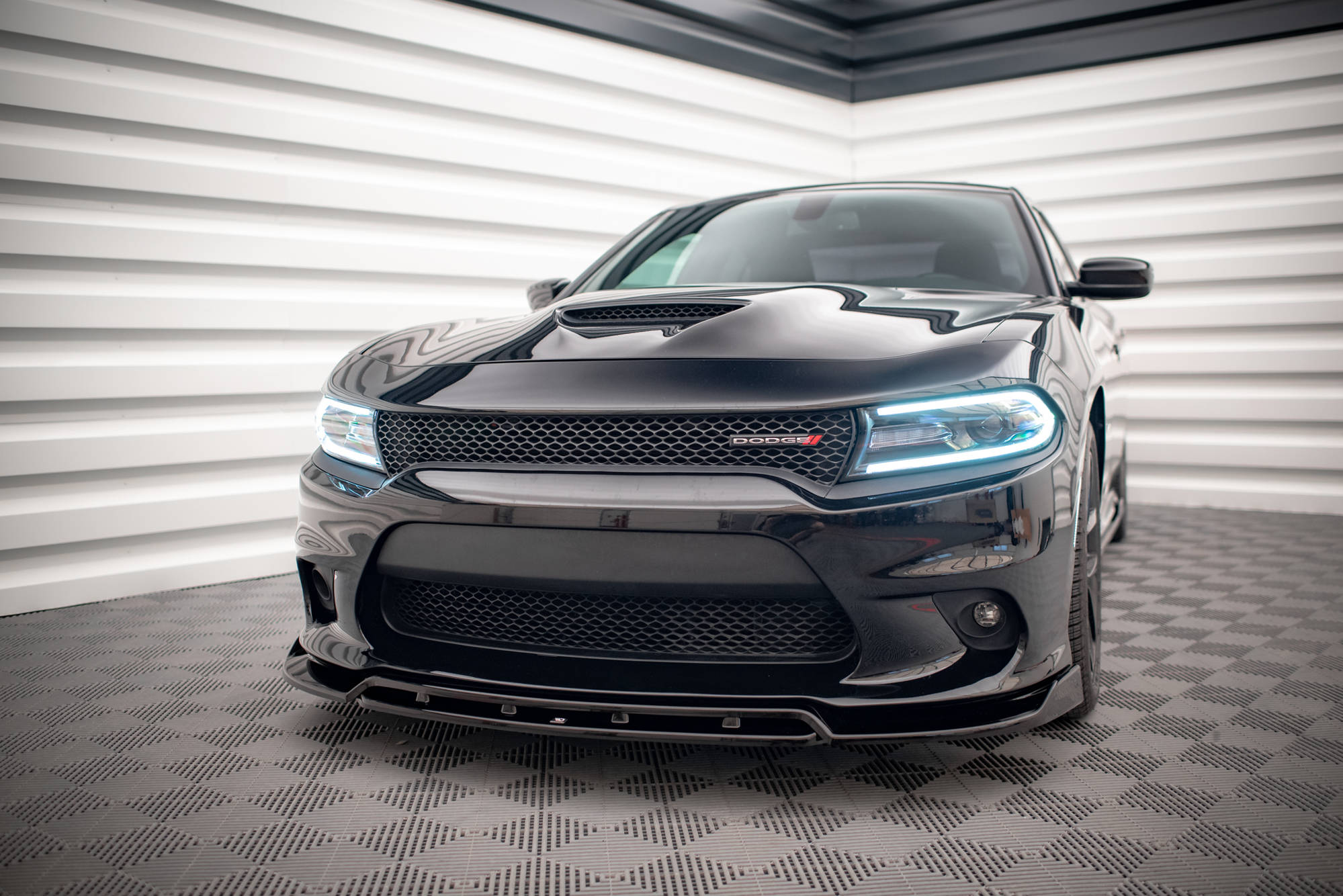Frontspoiler Lippe, Seitenschweller, Heckdiffusor Dodge Charger SRT Mk7 Facelift