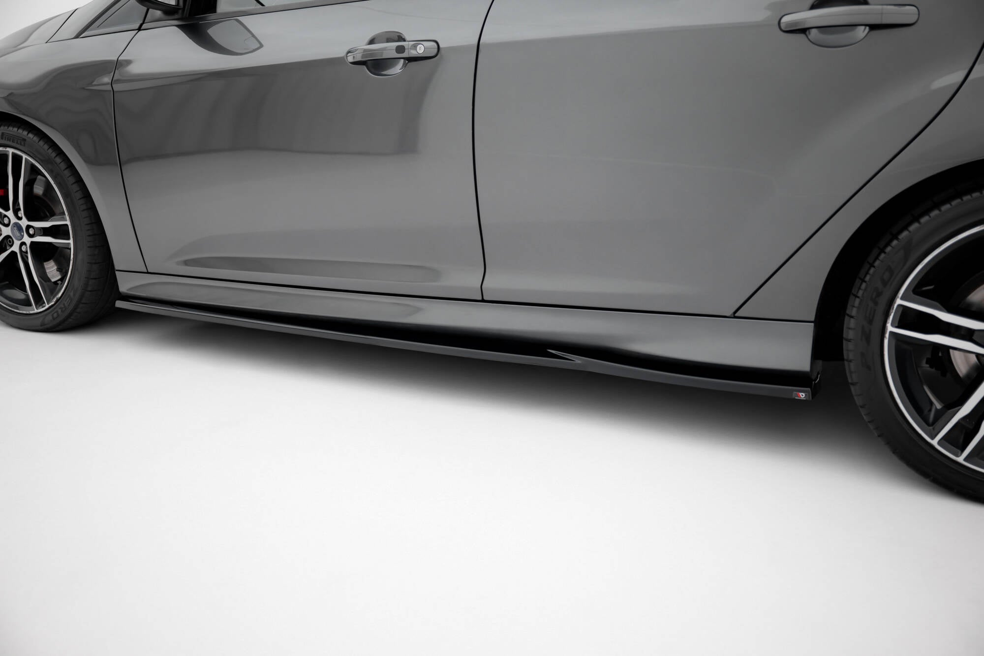 Frontspoiler Lippe, Seitenschweller, Heckdiffusor Ford Focus ST Mk3 Facelift