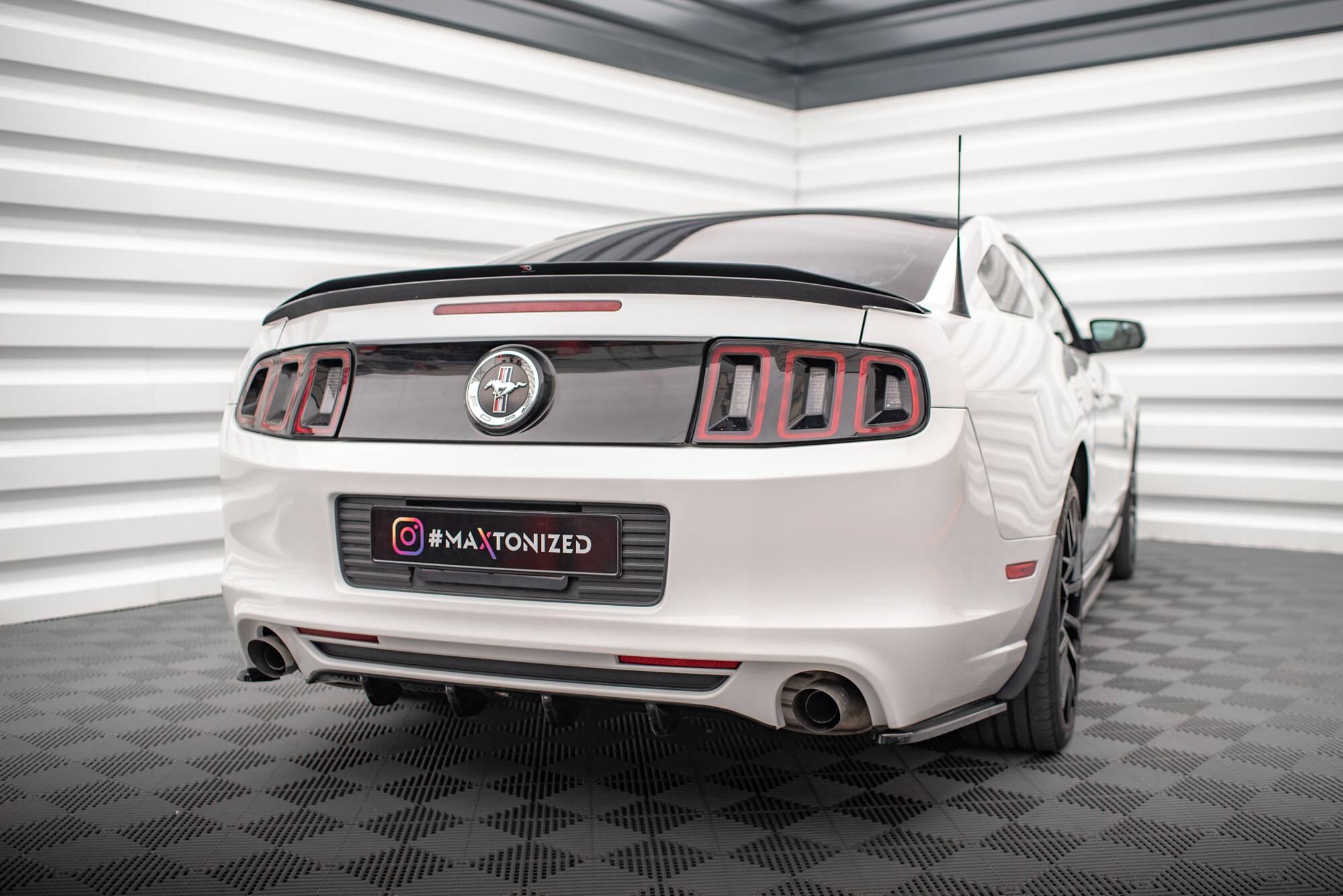 Frontspoiler Lippe Ford Mustang Mk5 Facelift