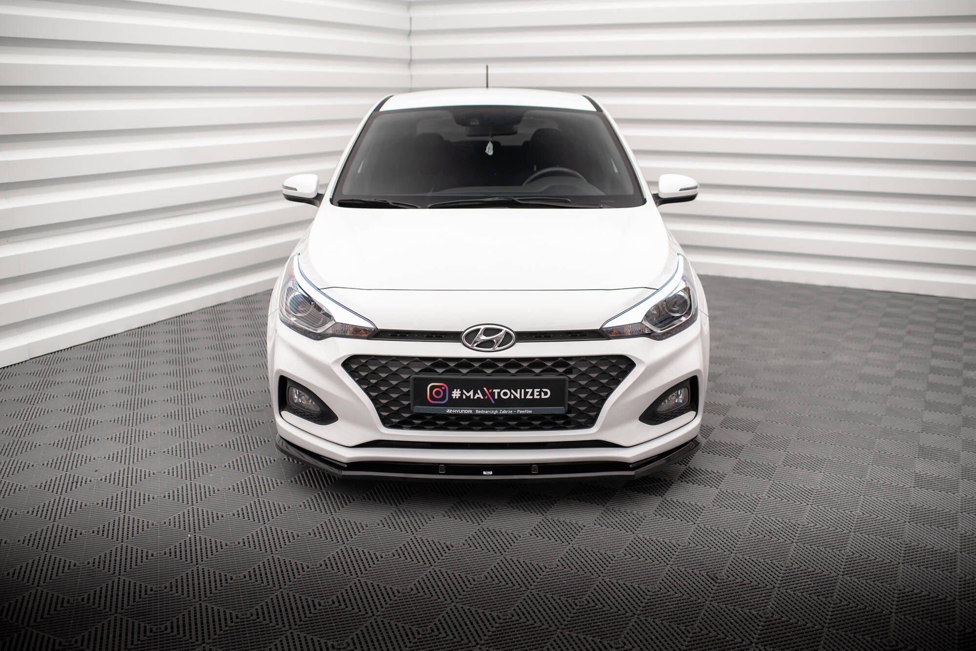 Frontspoiler Lippe, Seitenschweller und Heckdiffusor Hyundai I20 Mk2 Facelift