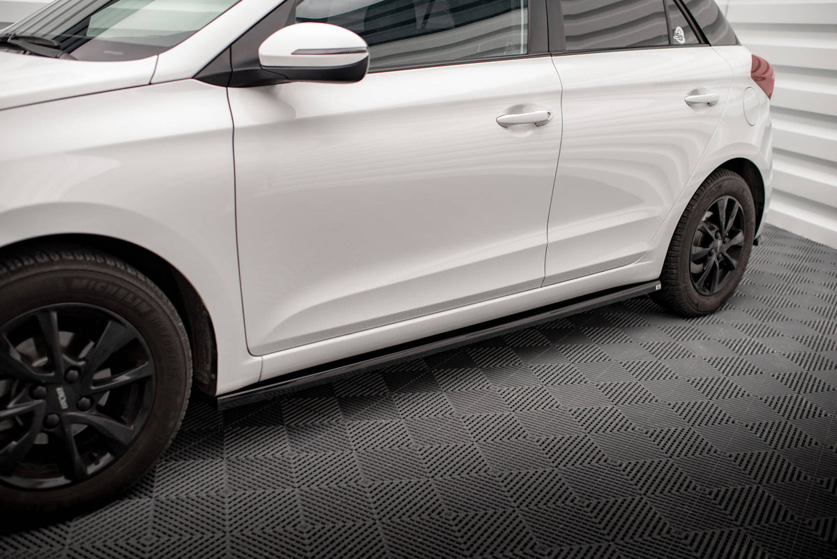 Frontspoiler Lippe, Seitenschweller und Heckdiffusor Hyundai I20 Mk2 Facelift