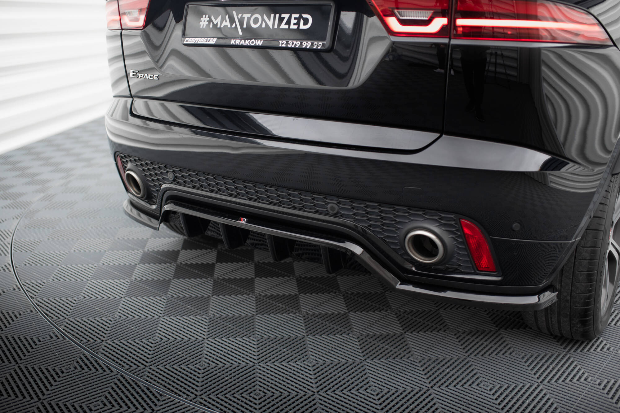 Frontspoiler Lippe, Seitenschweller, Heckdiffusor Jaguar E-Pace R-Dynamic Mk1