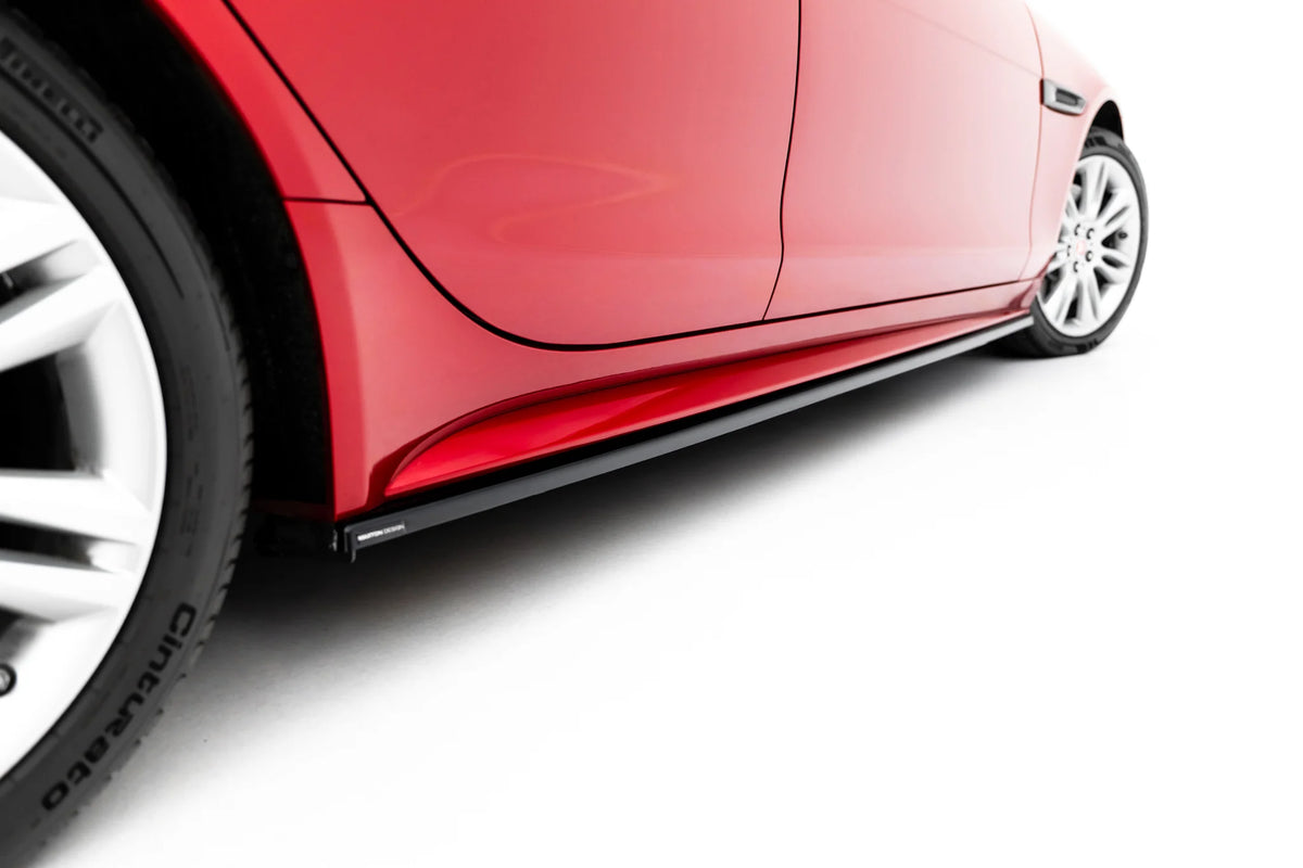Frontspoiler Lippe, Seitenschweller, Heckdiffusor Jaguar XE R-Dynamic X760 Facelift