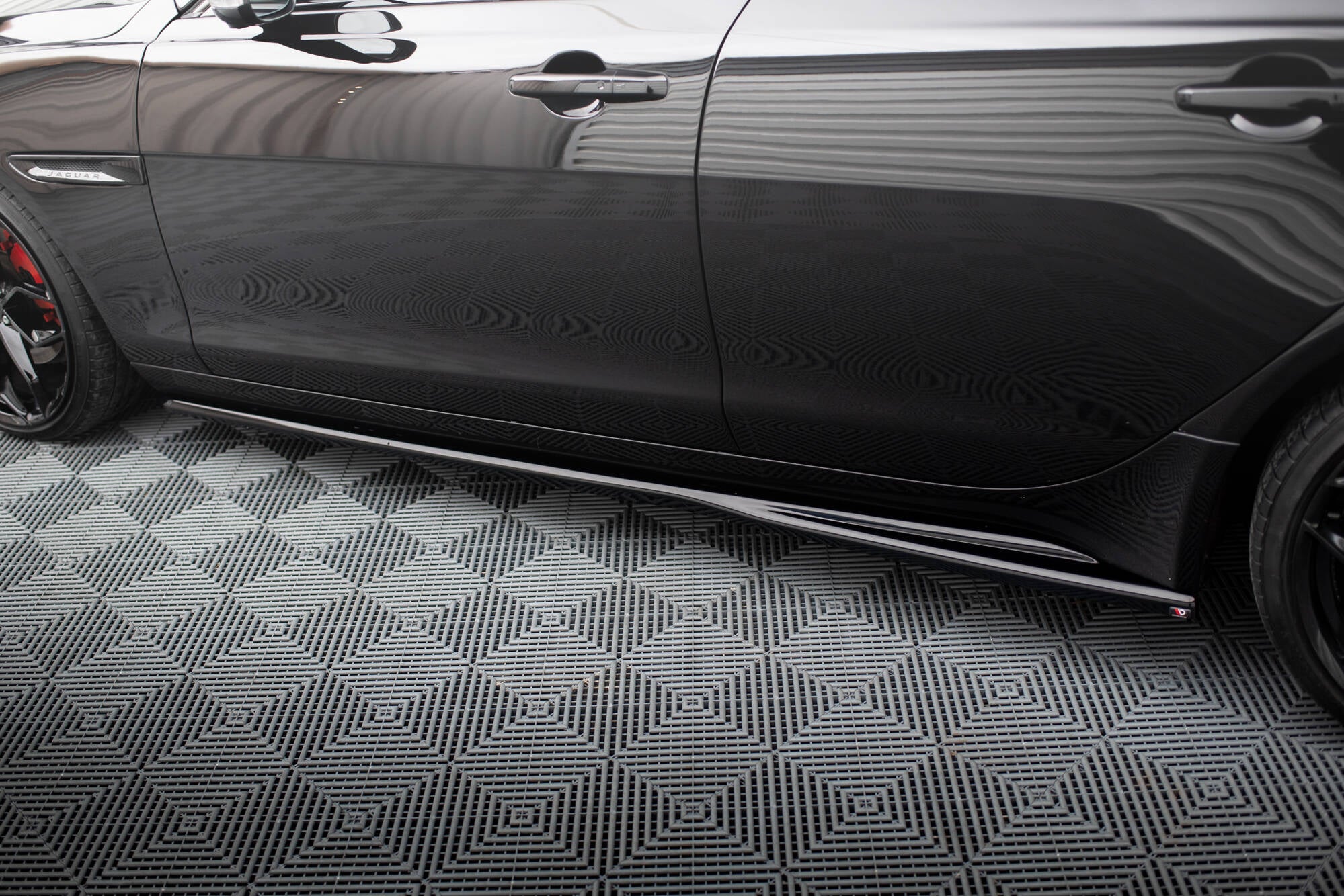 Frontspoiler Lippe Jaguar XE X760 Facelift