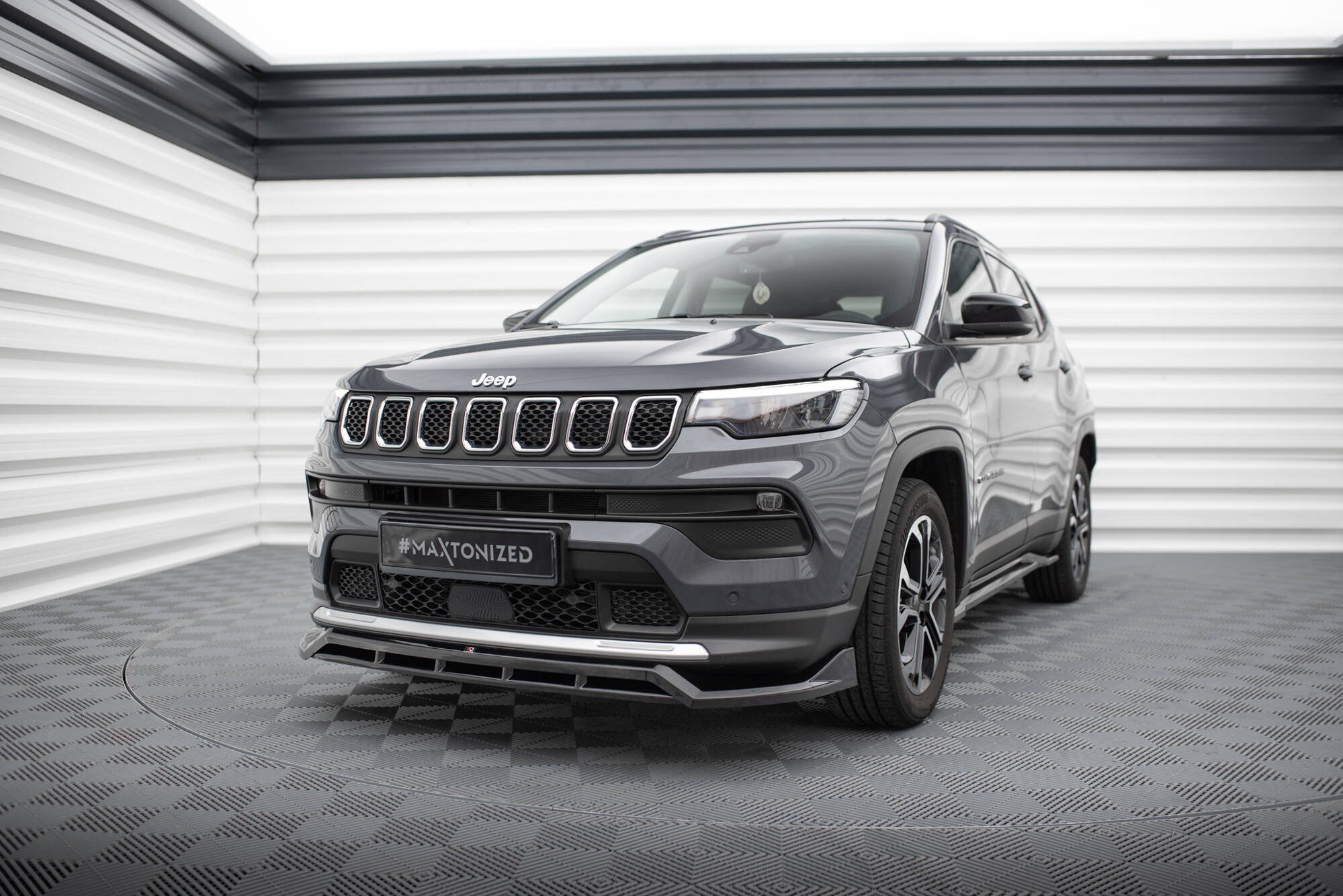 Frontspoiler Lippe, Seitenschweller und Heckdiffusor Jeep Compass Limited Mk2 Facelift 2021
