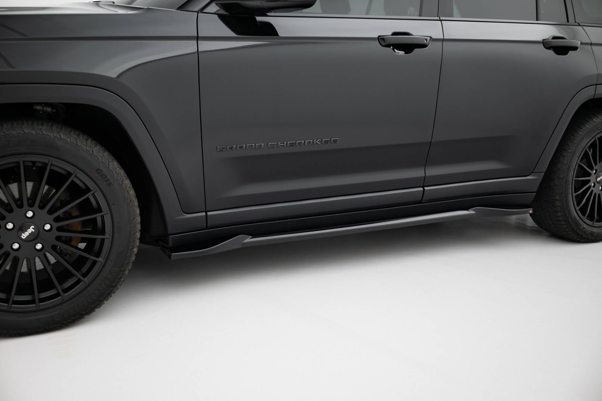 Frontspoiler Lippe, Seitenschweller, Heckdiffusor Jeep Grand Cherokee MK5