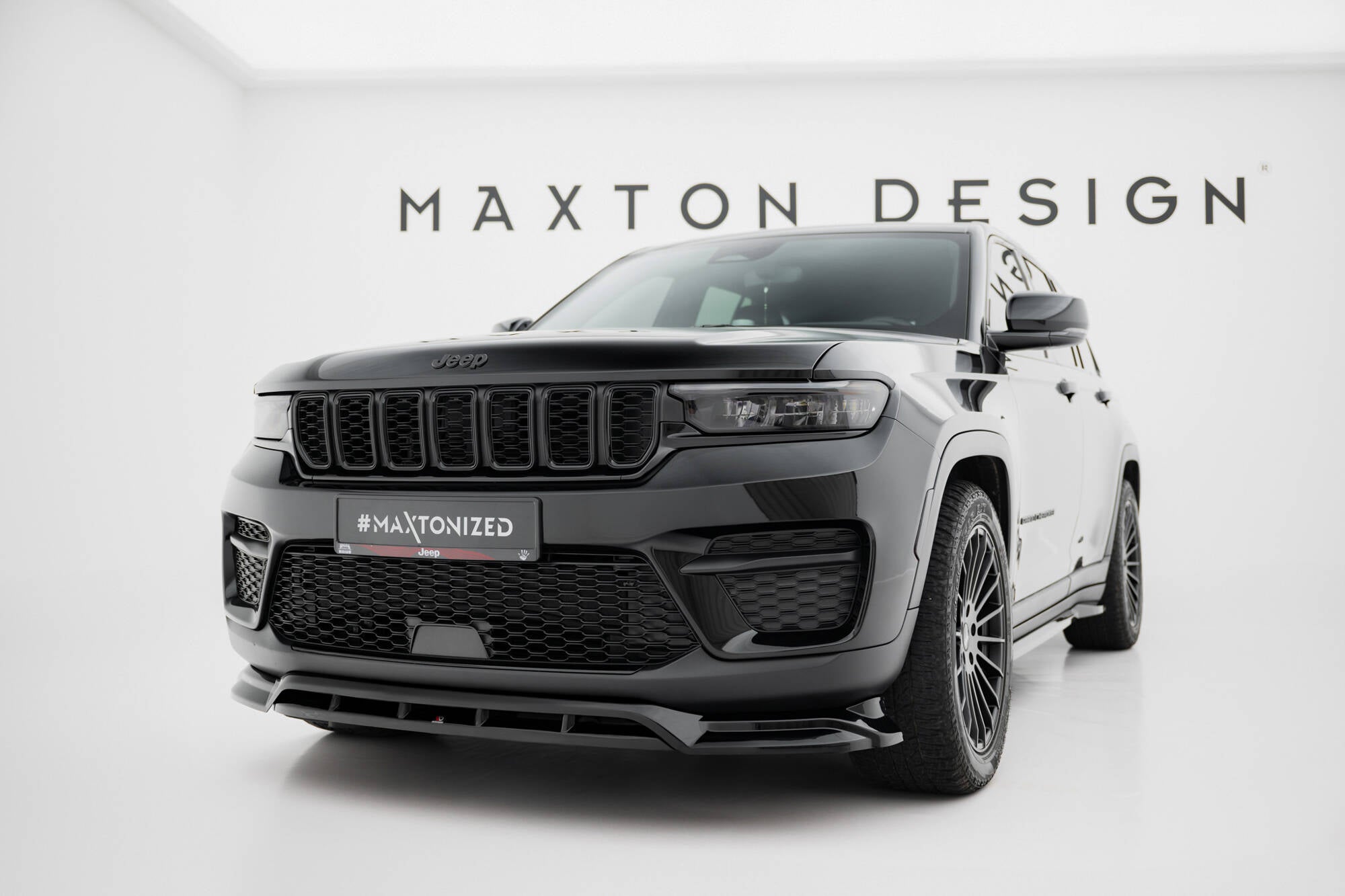 Frontspoiler Lippe, Seitenschweller, Heckdiffusor Jeep Grand Cherokee MK5