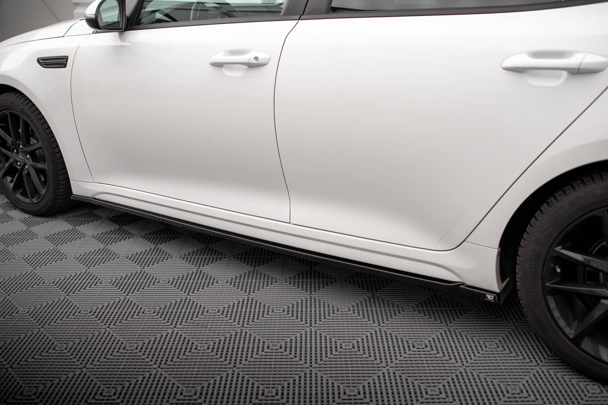 Frontspoiler Lippe, Seitenschweller, Heckdiffusor Satz Kia Optima Mk4 Facelift