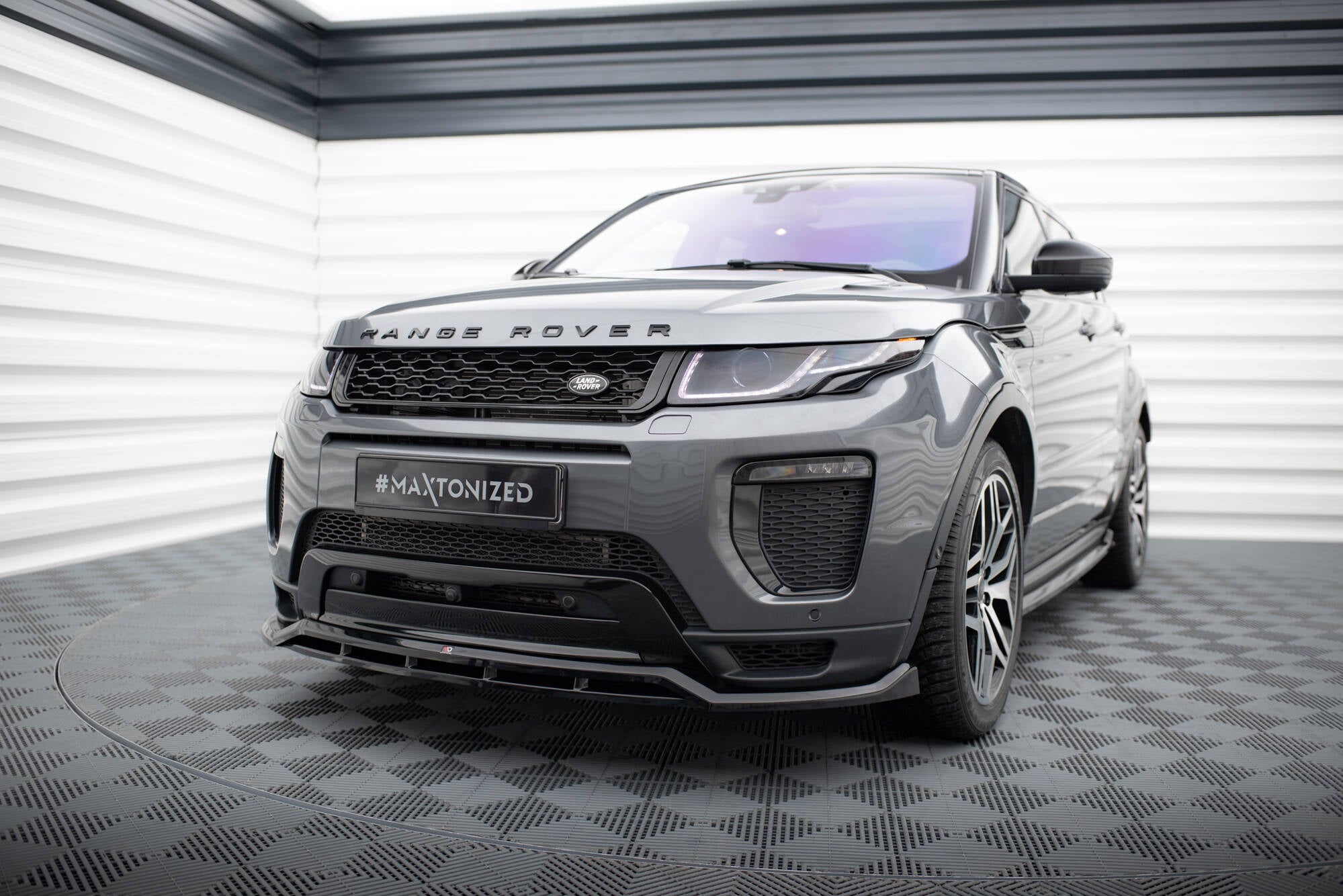 Frontspoiler Lippe, Seitenschweller, Heckdiffusor Land Rover Range Rover Evoque HSE Dynamic Mk1 Facelift