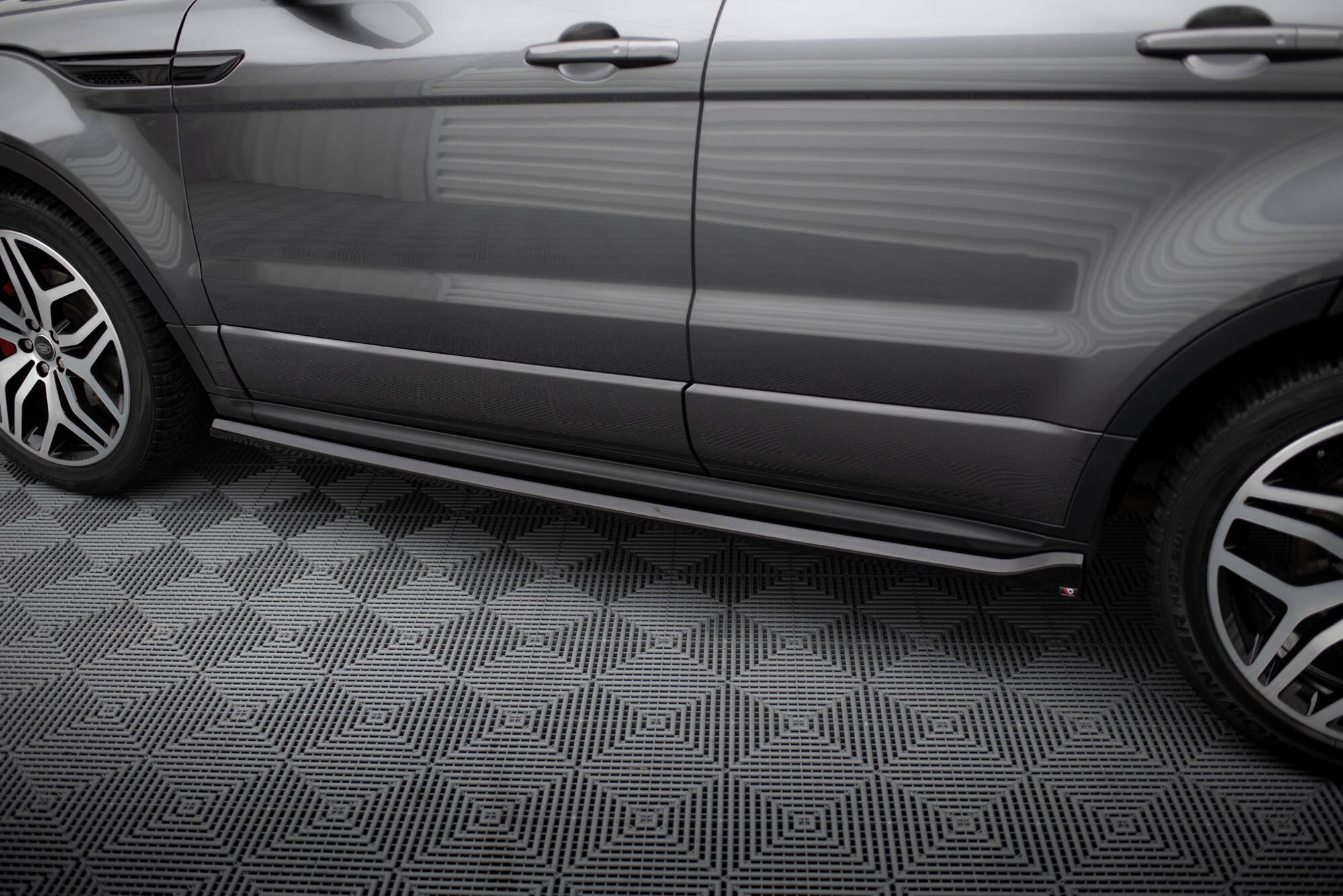 Frontspoiler Lippe, Seitenschweller, Heckdiffusor Land Rover Range Rover Evoque HSE Dynamic Mk1 Facelift