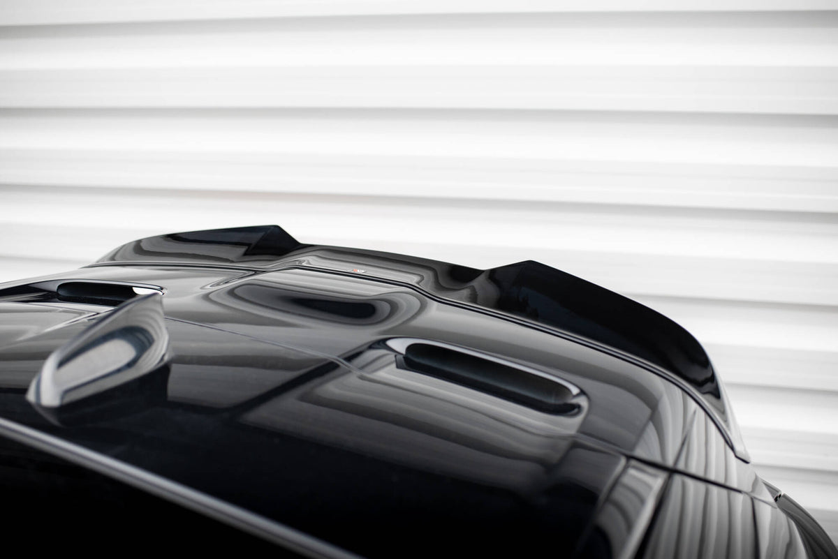 Frontspoiler Lippe, Seitenschweller, Heckdiffusor Land Rover Range Rover Velar R-Dynamic MK1 (Das Kit ist mit der Anhängerkupplung kompatibel)