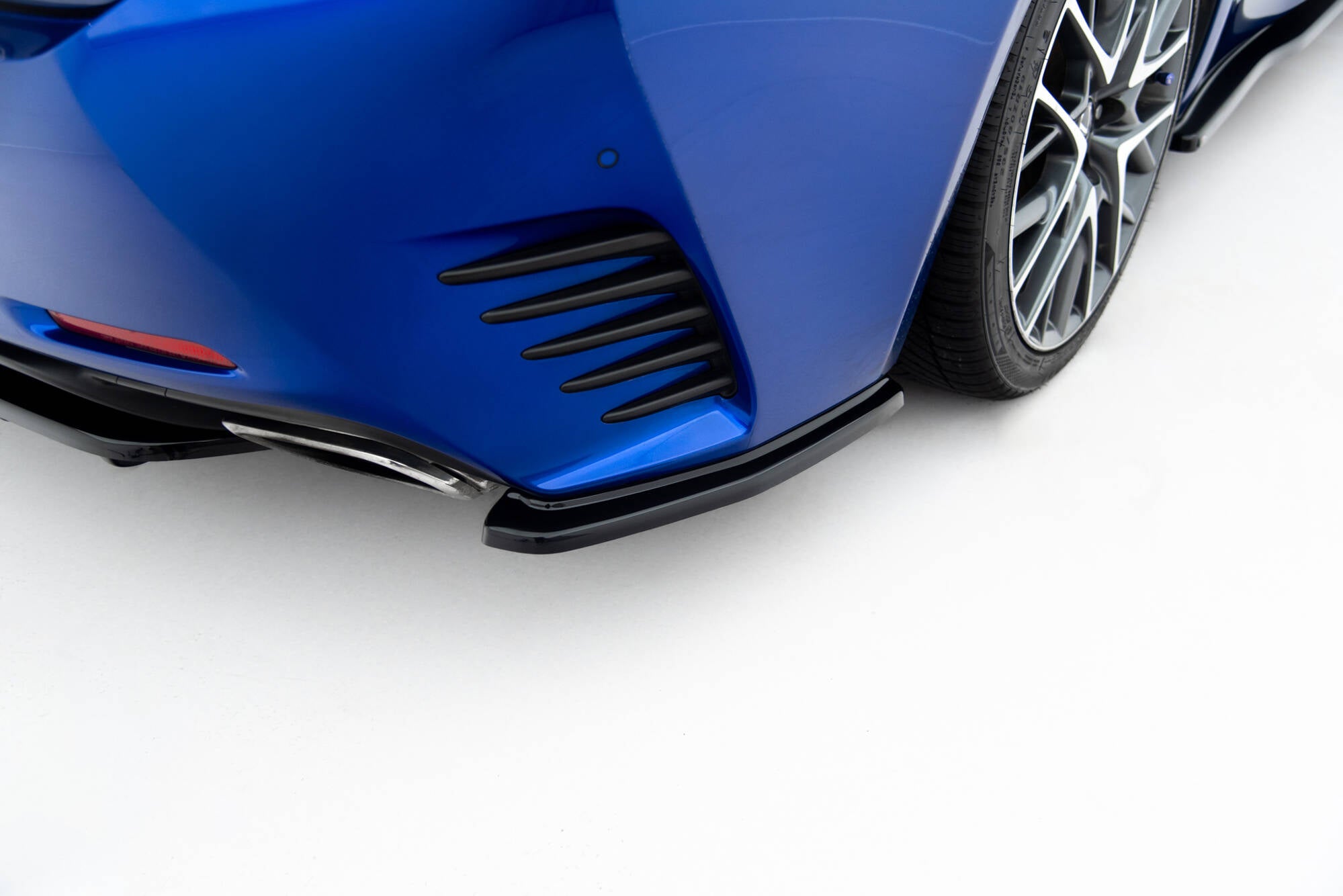 Frontspoiler Lippe, Seitenschweller, Heckdiffusor, Heckseiten Flaps Lexus RC Mk1