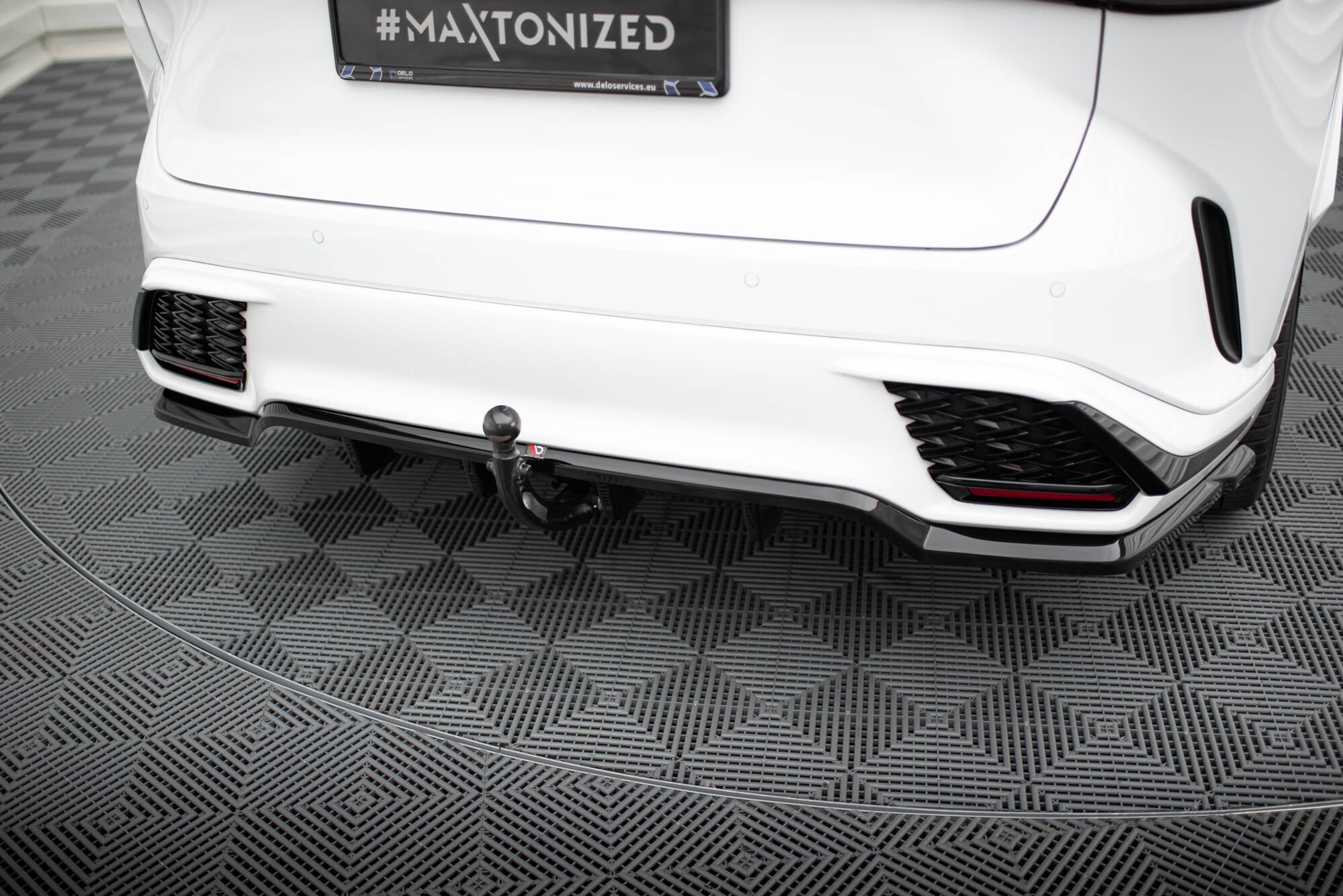 Frontspoiler Lippe, Seitenschweller, Heckdiffusor Satz Lexus RX F-Sport Mk5