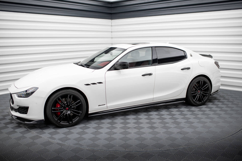Frontspoiler Lippe, Seitenschweller und Heckdiffusor Satz Maserati Ghibli Mk3 Facelift