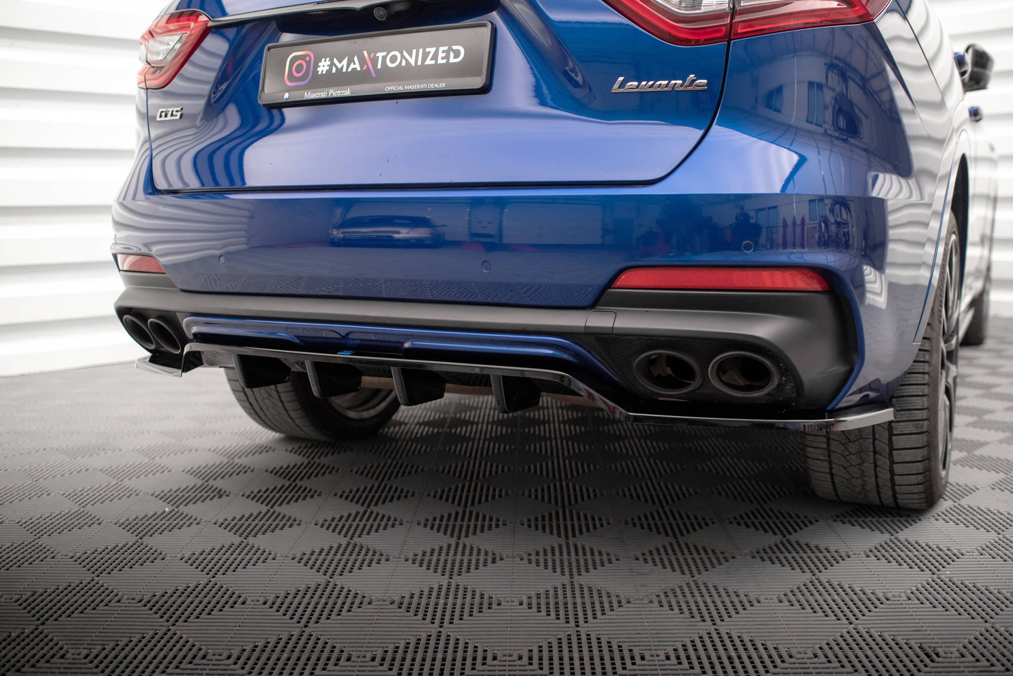 Frontspoiler Lippe, Seitenschweller und Heckdiffusor Satz Maserati Levante GTS Mk1