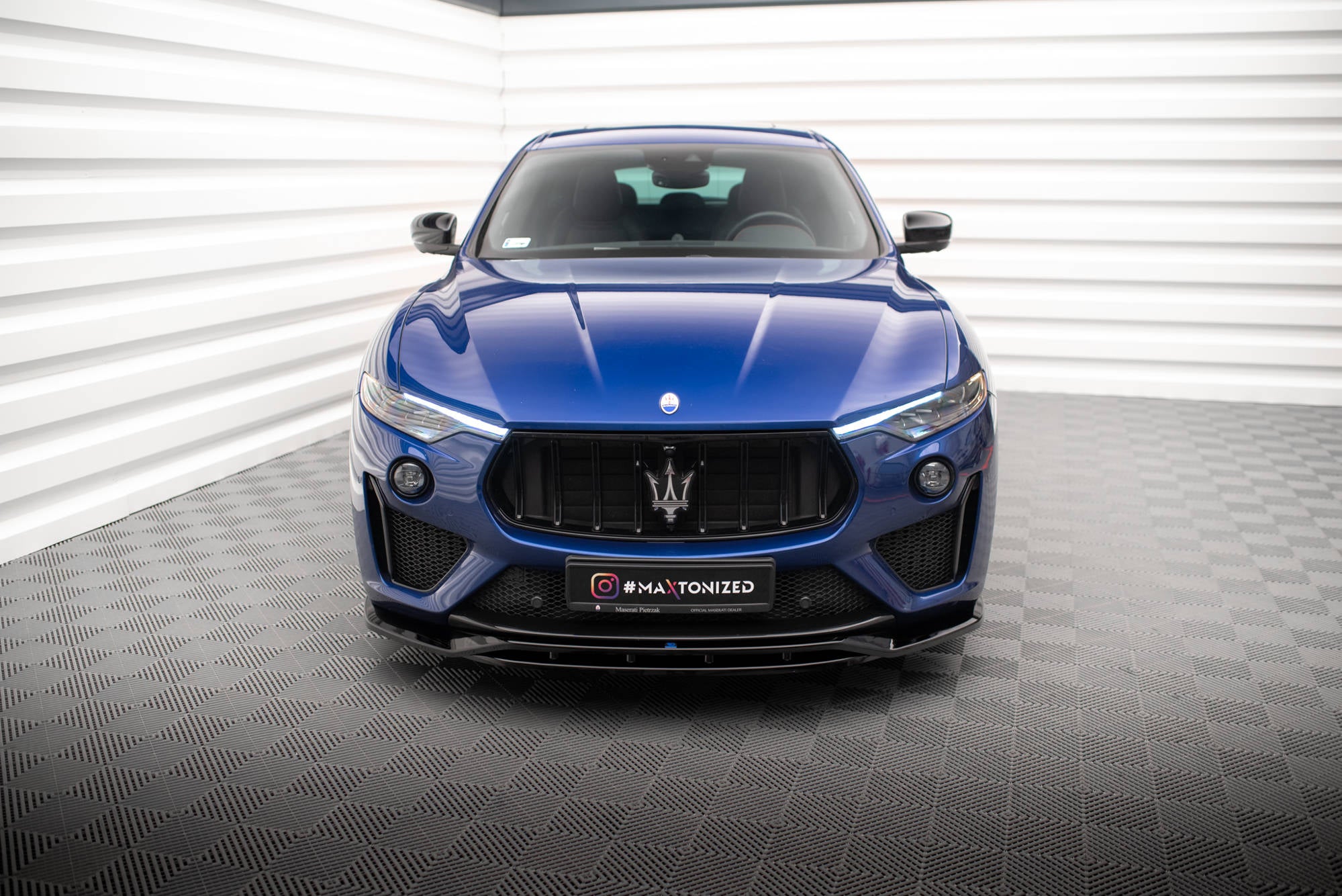 Frontspoiler Lippe, Seitenschweller und Heckdiffusor Satz Maserati Levante GTS Mk1