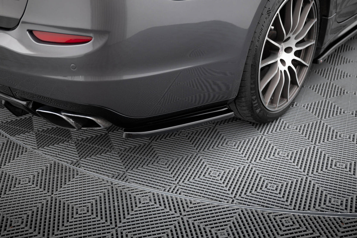 Frontspoiler Lippe, Seitenschweller, Heckdiffusor Maserati Quattroporte MK6