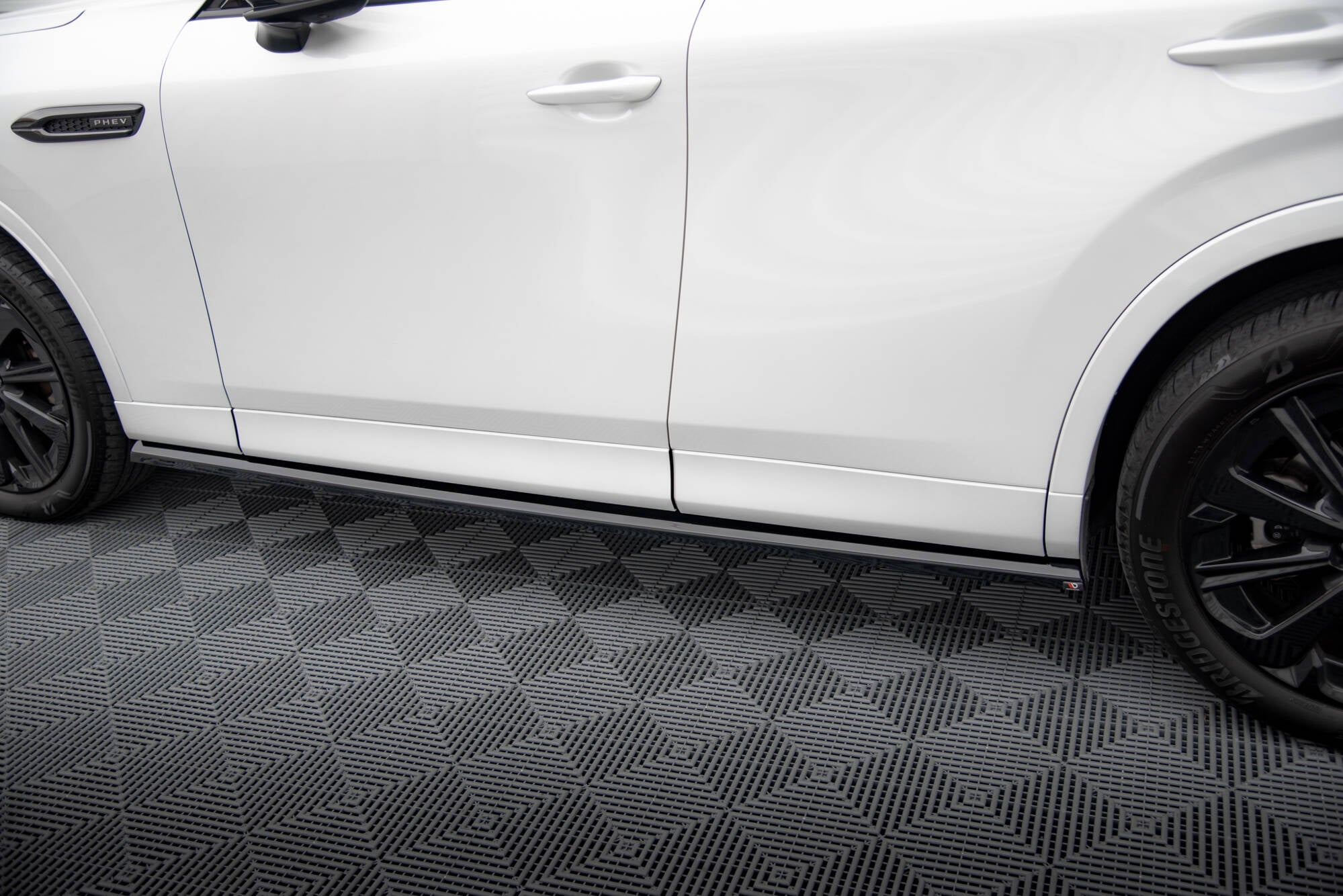 Frontspoiler Lippe, Seitenschweller, Heckdiffusor Mazda CX-60 Mk1