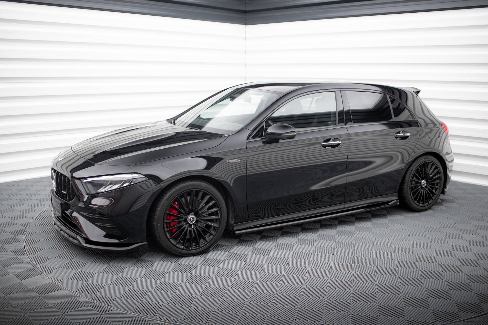 Frontspoiler Lippe, Seitenschweller, Heckdiffusor Mercedes-AMG A35 Hatchback W177 Facelift