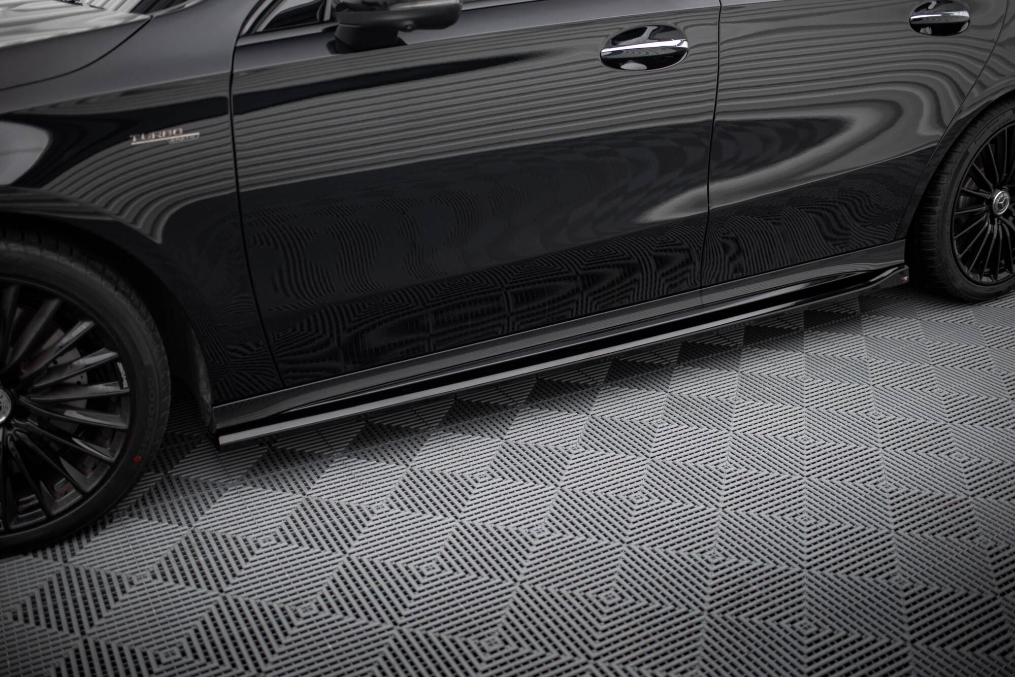 Frontspoiler Lippe, Seitenschweller, Heckdiffusor Mercedes-AMG A35 Hatchback W177 Facelift