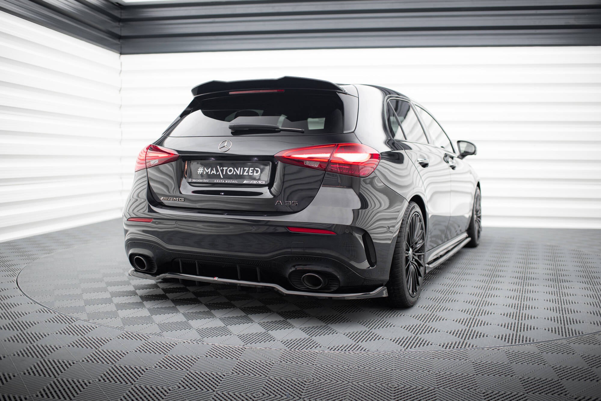 Frontspoiler Lippe, Seitenschweller, Heckdiffusor Mercedes-AMG A35 Hatchback W177 Facelift