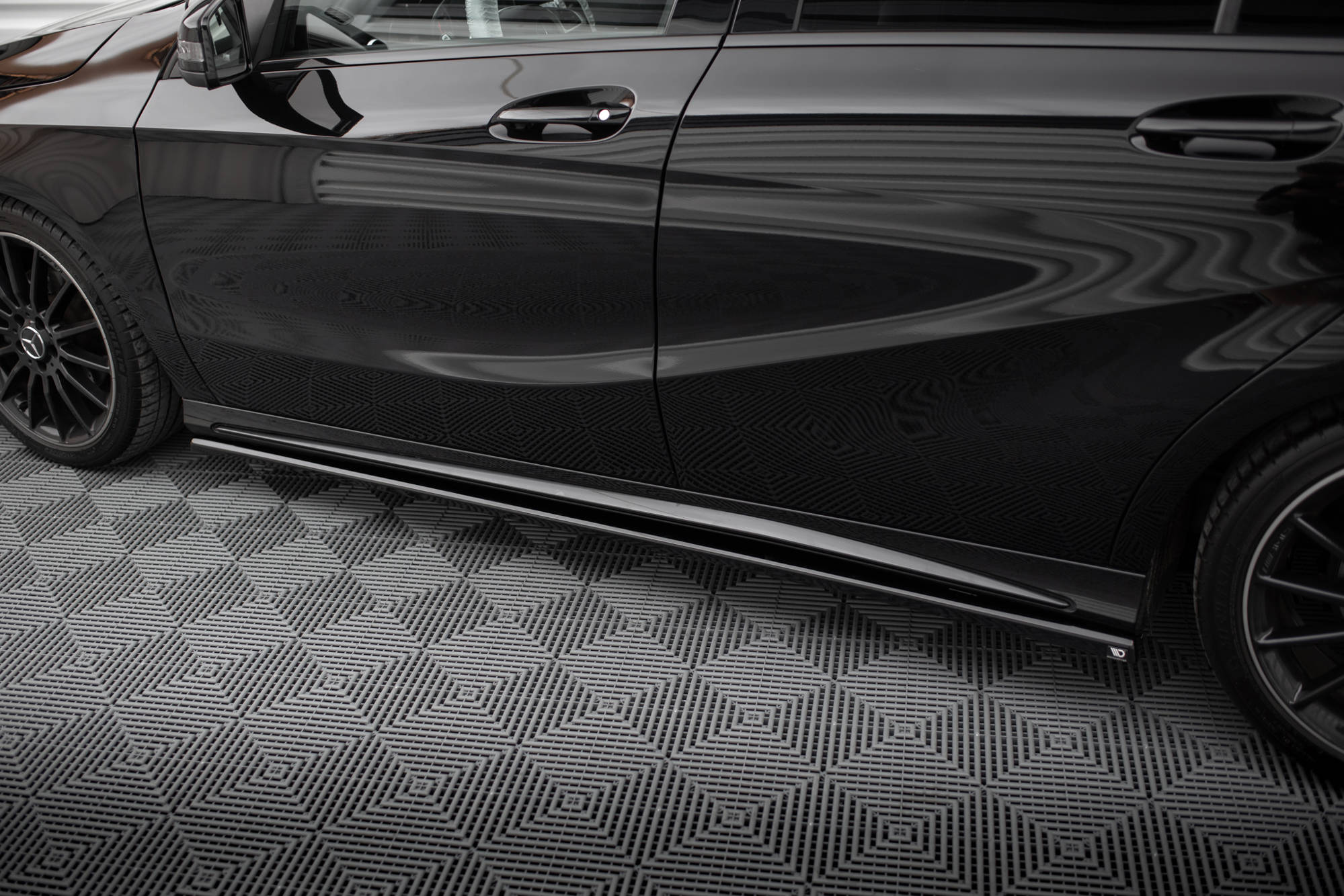 Set Frontspoiler Lippe, Seitenschweller, Heckdiffusor Mercedes-Benz A AMG-Line W176 Facelift