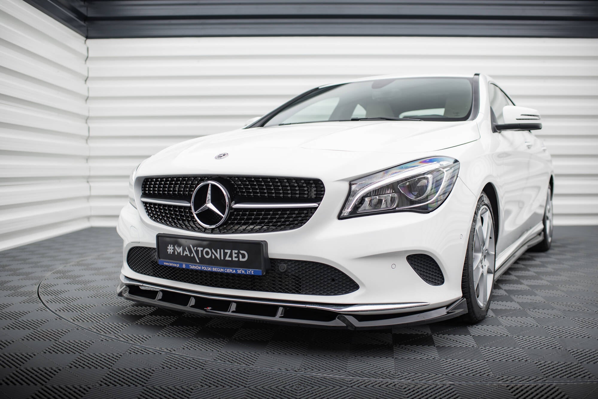 Frontspoiler Lippe, Seitenschweller, Heckdiffusor Satz Mercedes-Benz CLA C117 Facelift