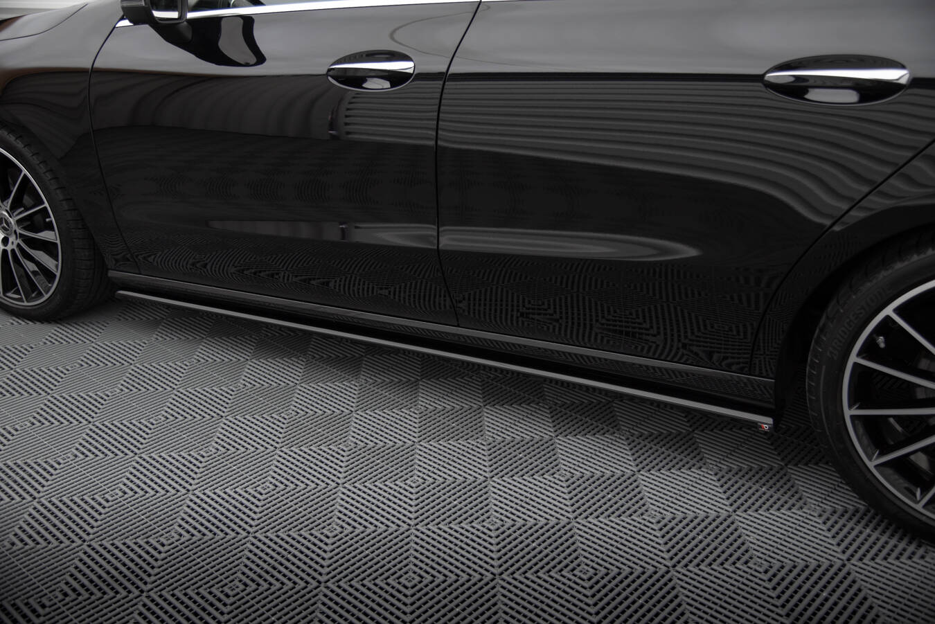 Frontspoiler Lippe, Seitenschweller und Heckdiffusor Mercedes-Benz CLA Coupe C118
