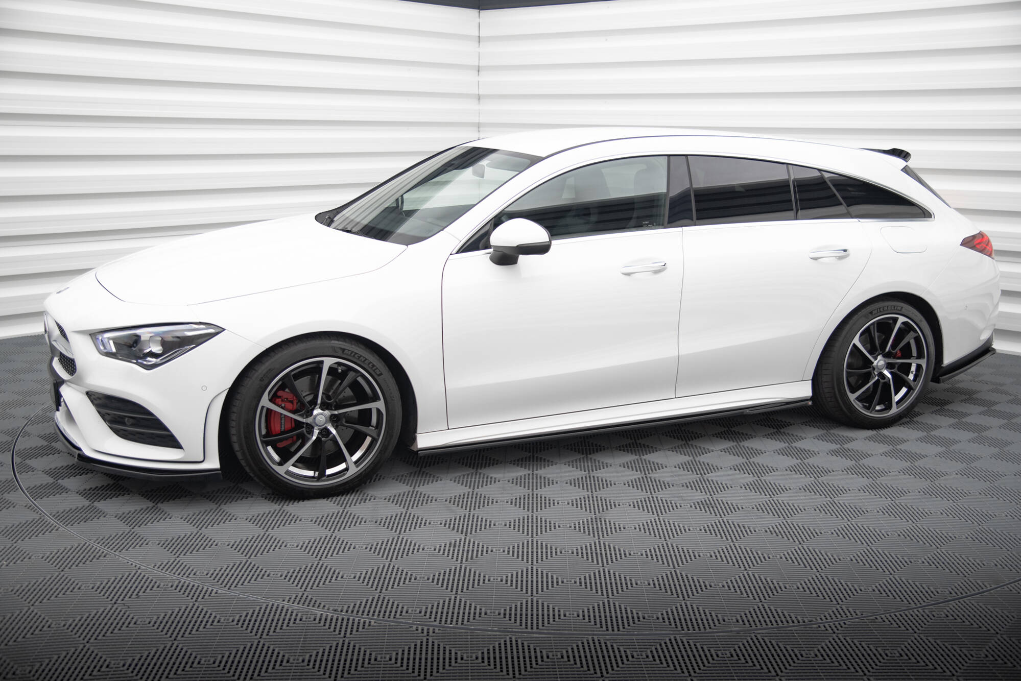 Frontspoiler Lippe, Seitenschweller, Heckdiffusor Mercedes-Benz CLA Shooting Brake AMG-Line X118