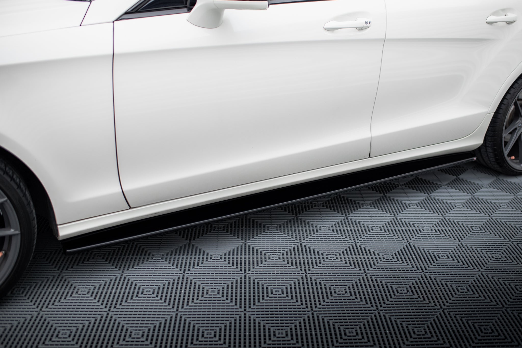 Frontspoiler Lippe, Seitenschweller, Heckdiffusor Mercedes-Benz CLS AMG-Line C218