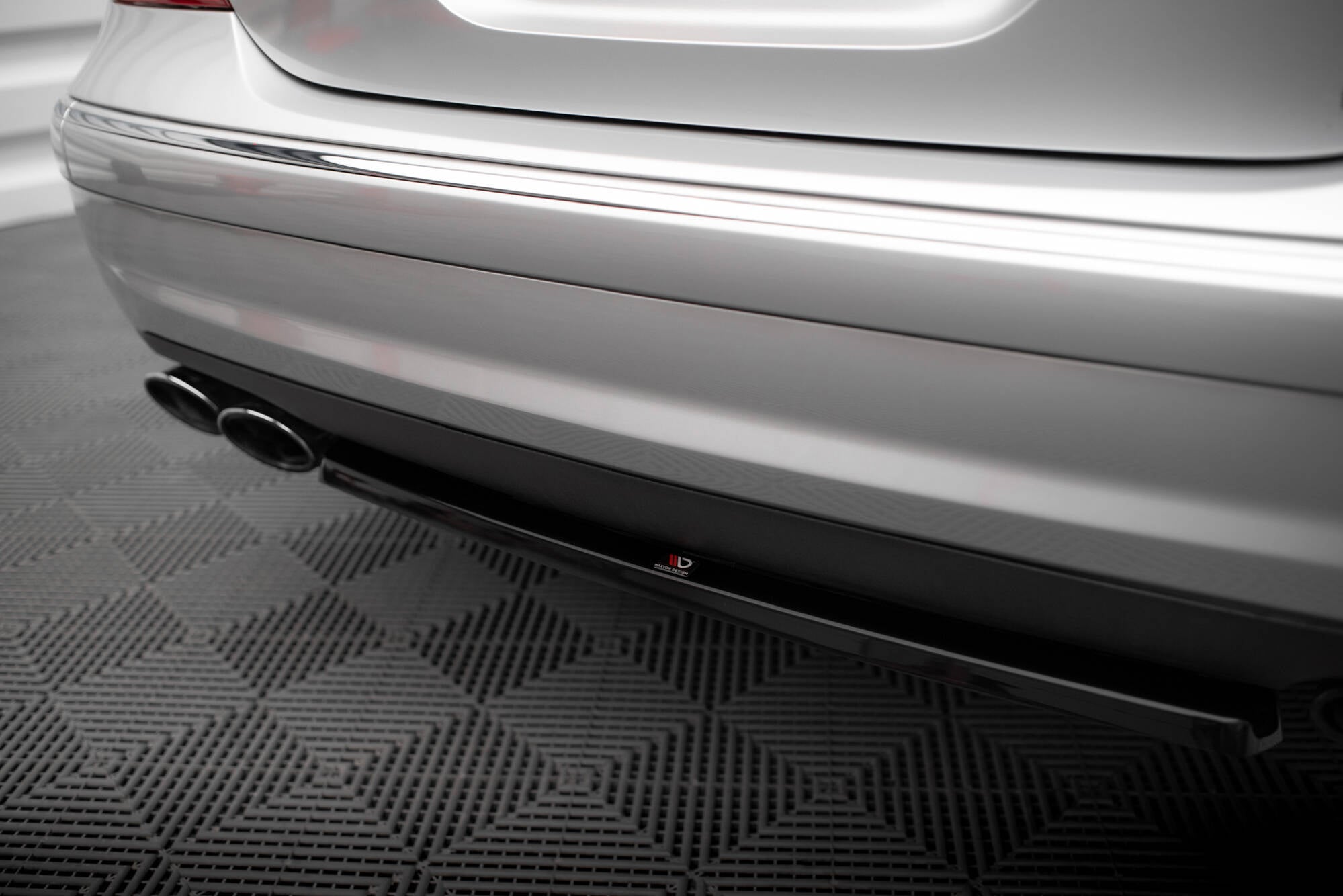 Frontspoiler Lippe, Seitenschweller und Heckdiffusor Satz Mercedes-Benz E 55 AMG W211