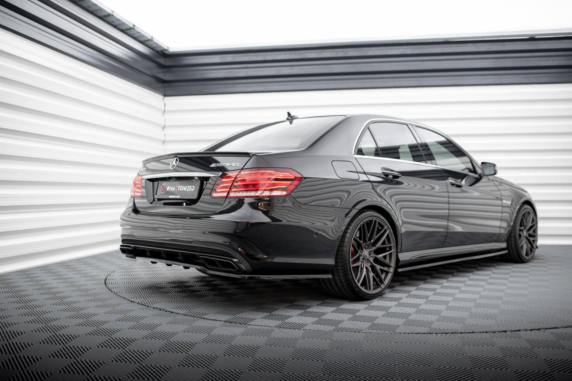 Frontspoiler Lippe Mercedes-Benz E63 AMG Sedan W212 Facelift