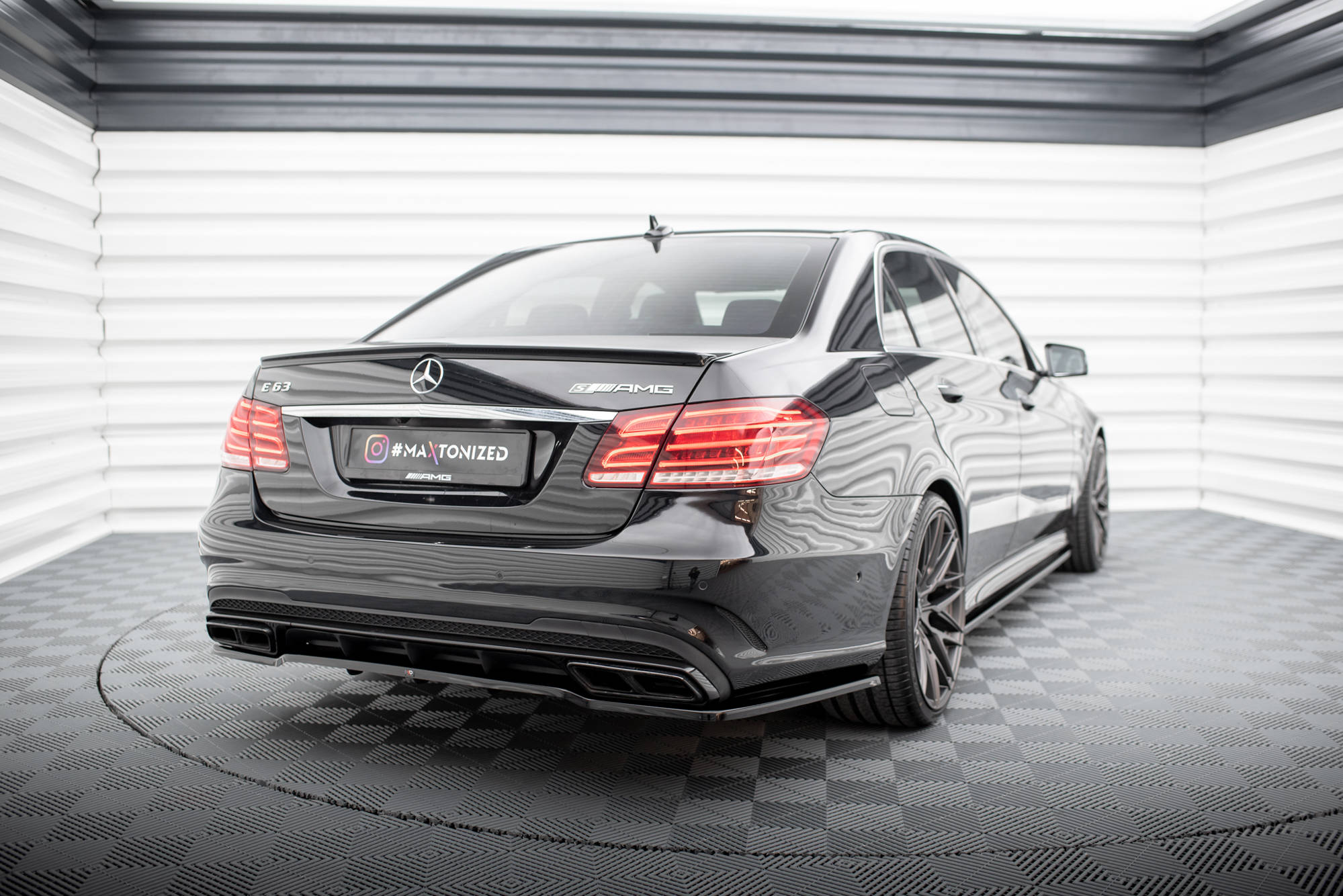 Frontspoiler Lippe Mercedes-Benz E63 AMG Sedan W212 Facelift