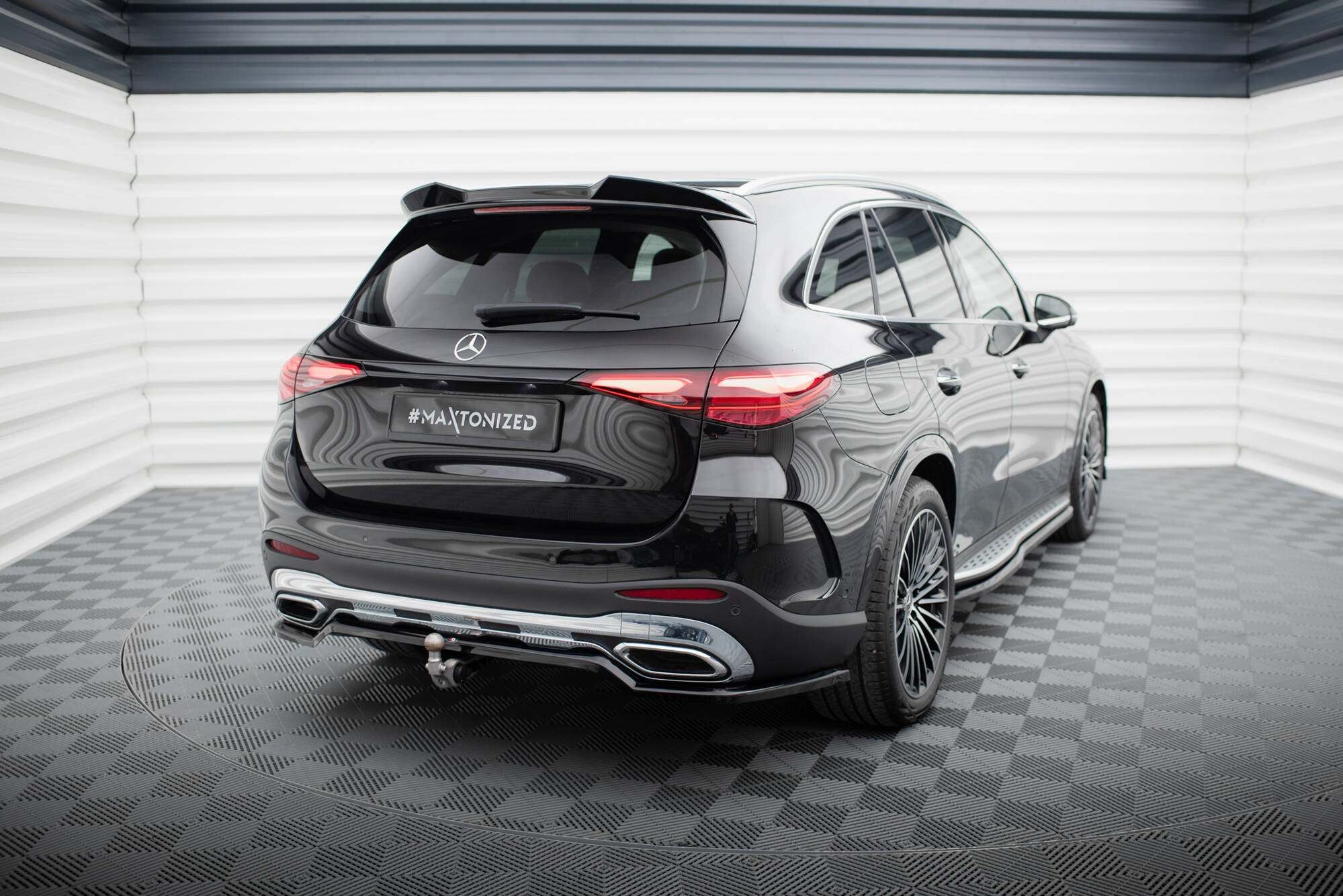 Frontspoiler Lippe, Seitenschweller und Heckdiffusor Satz Mercedes-Benz GLC AMG-Line X254