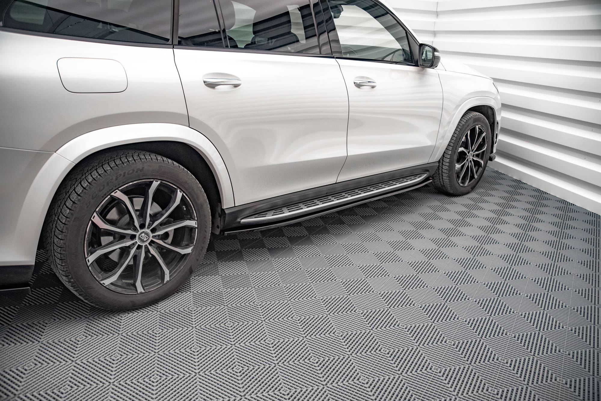 Frontspoiler Lippe, Seitenschweller und Heckdiffusor Satz Mercedes-Benz GLS AMG-Line X167
