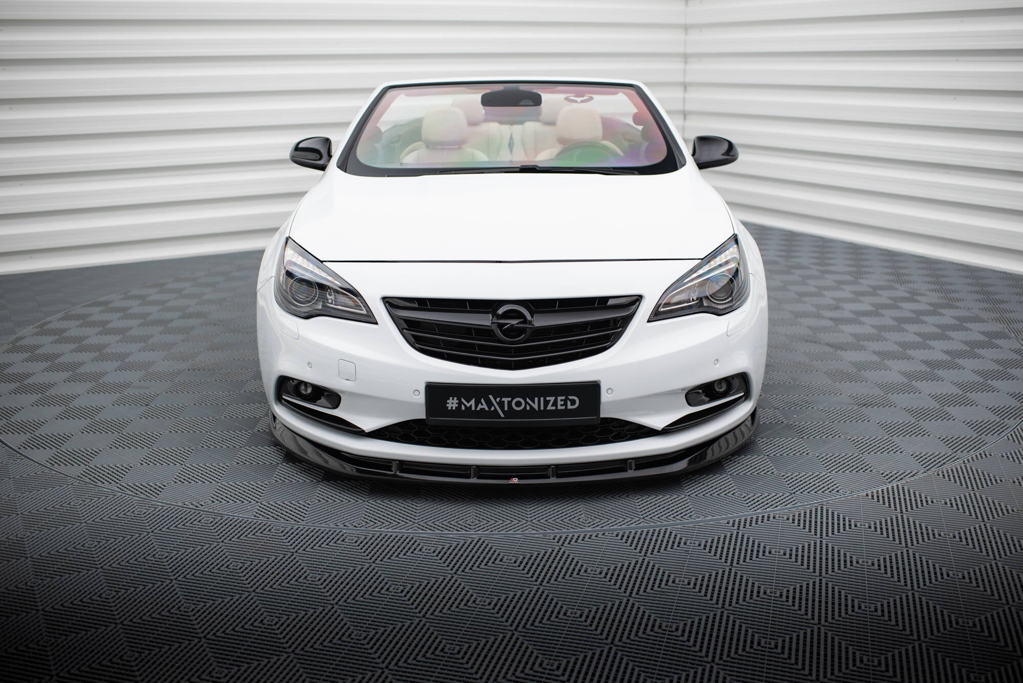 Frontspoiler Lippe, Seitenschweller und Heckdiffusor Satz Opel Cascada