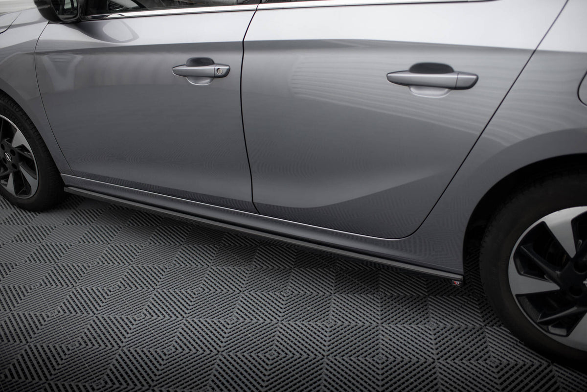 Frontspoiler Lippe, Seitenschweller und Heckdiffusor Opel Corsa F (Mk6)