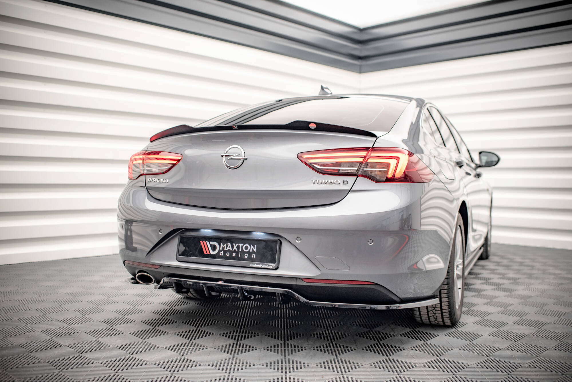 Frontspoiler Lippe, Seitenschweller und Heckdiffusor Opel Insignia Mk2