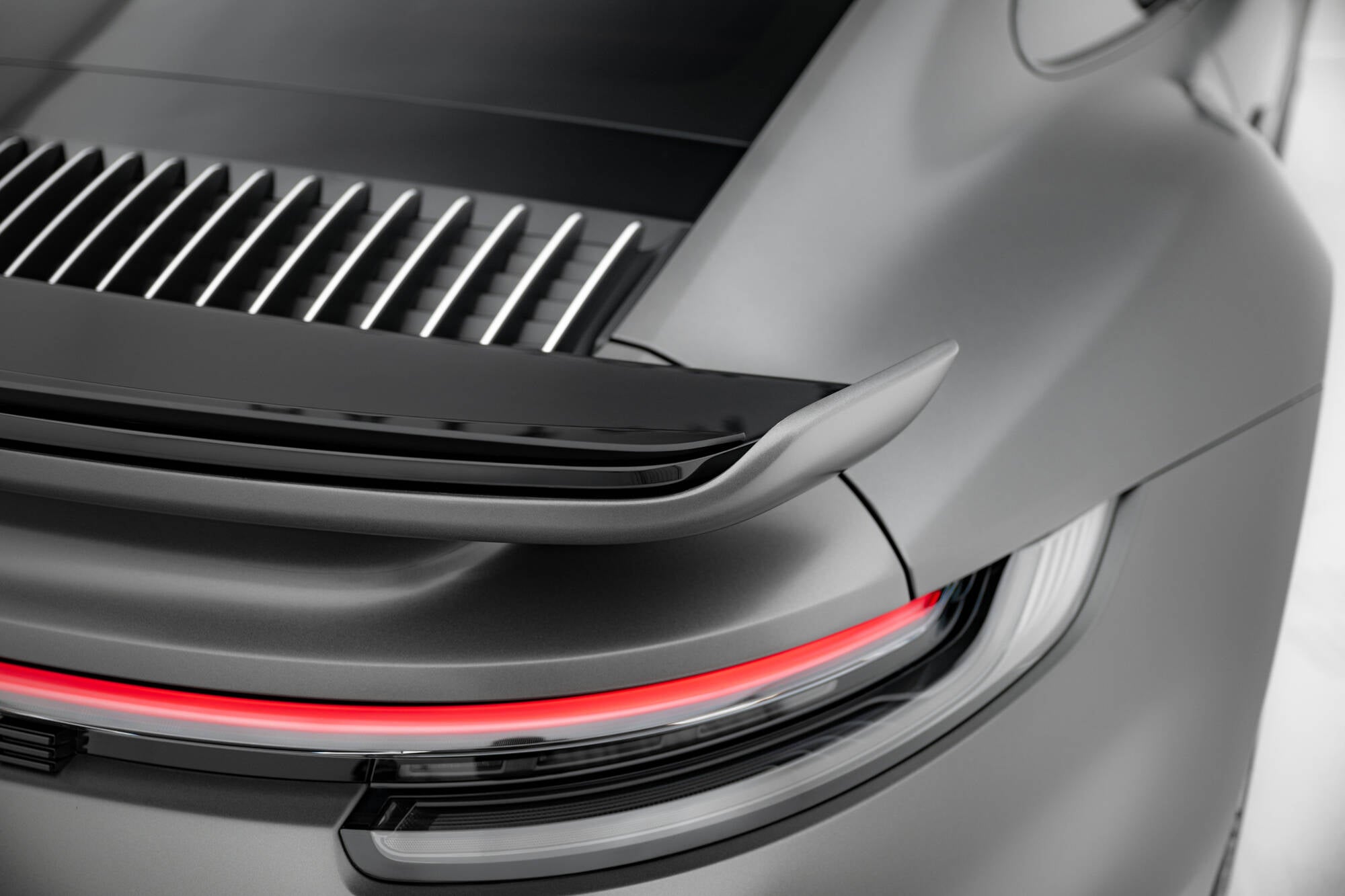 Frontspoiler Lippe, Seitenschweller und Heckdiffusor Satz Porsche 911 Turbo S Sport Package 992