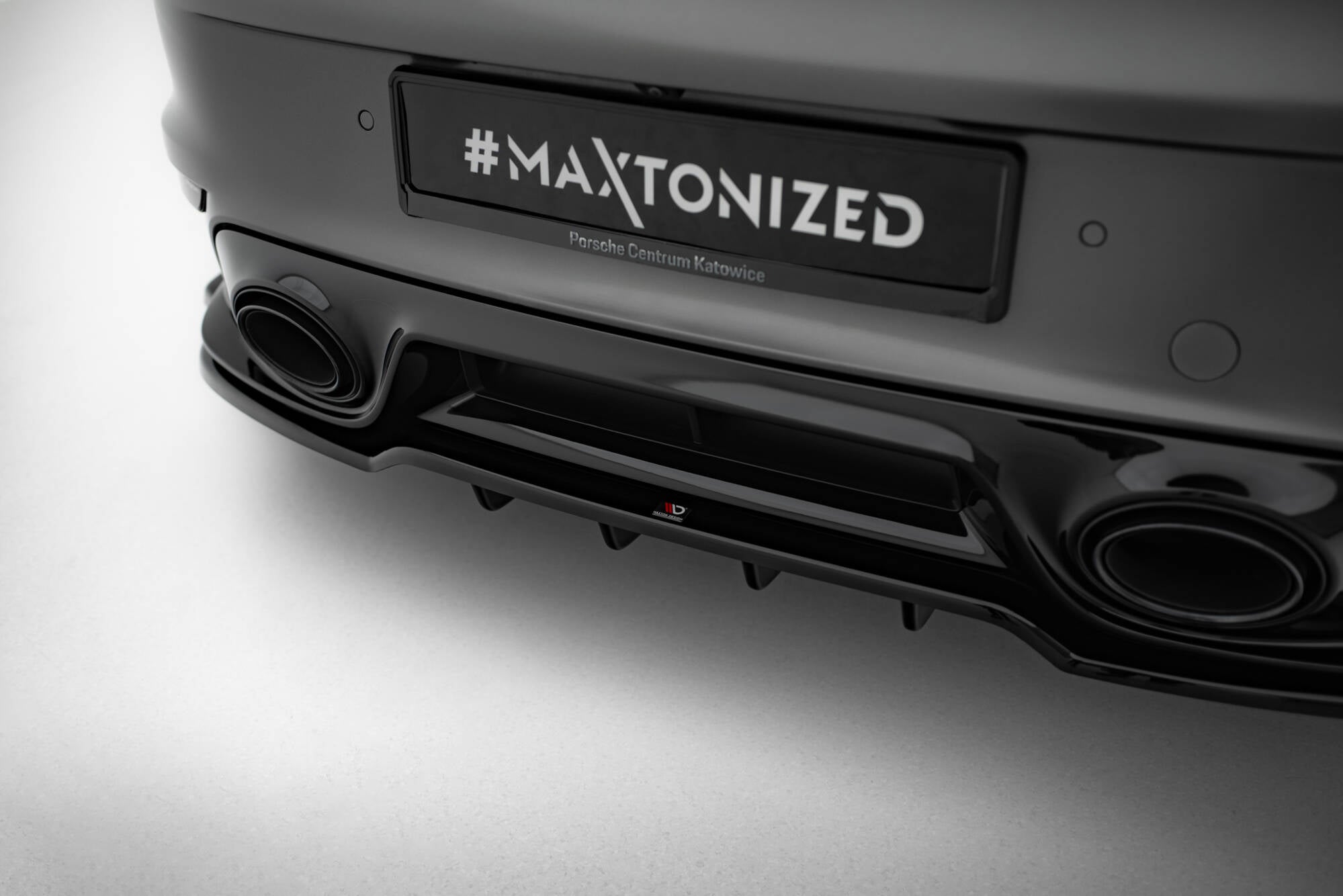 Frontspoiler Lippe, Seitenschweller und Heckdiffusor Satz Porsche 911 Turbo S Sport Package 992