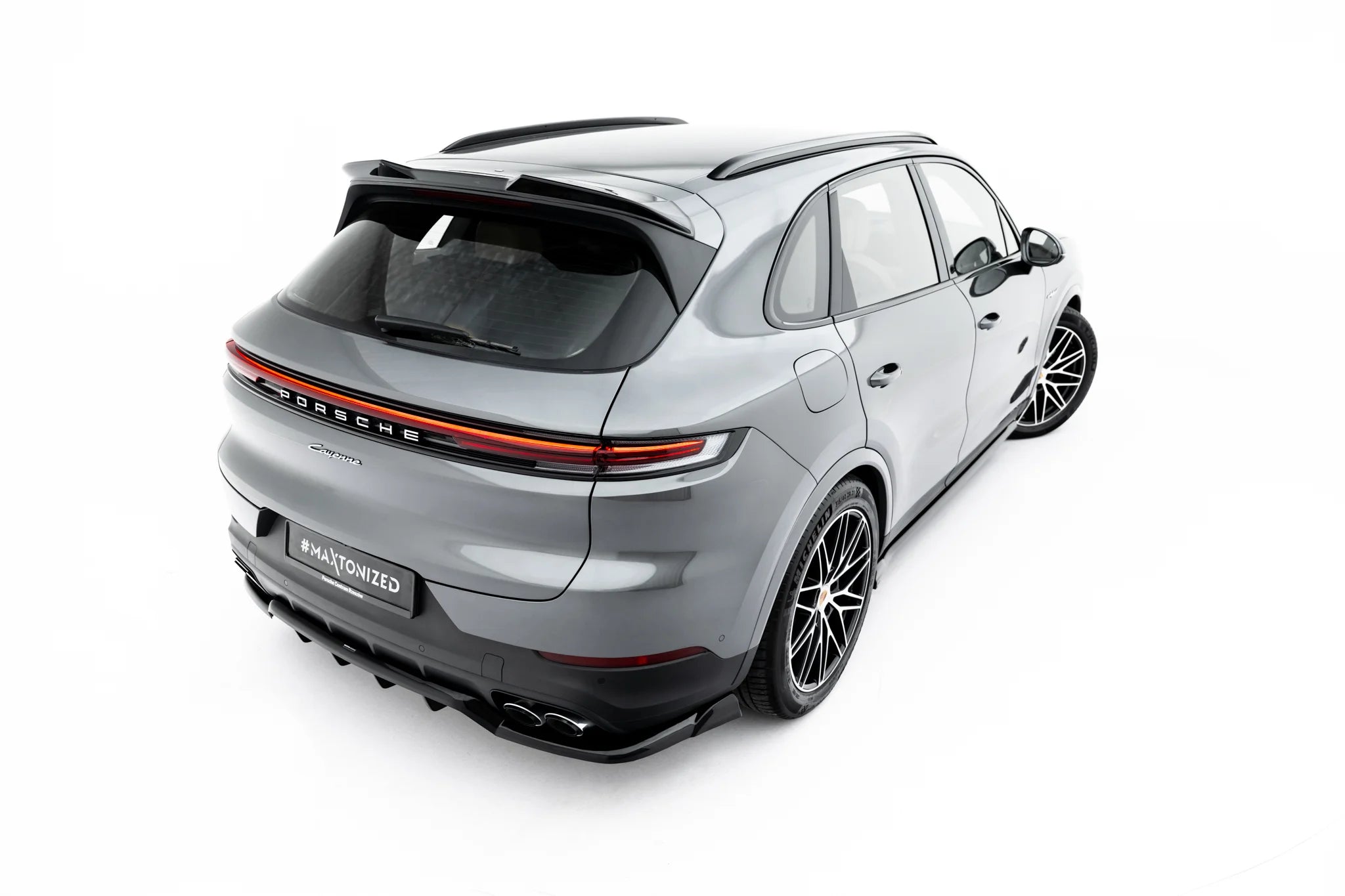 Frontspoiler Lippe, Seitenschweller, Heckdiffusor Porsche Cayenne SUV MK3 Facelift