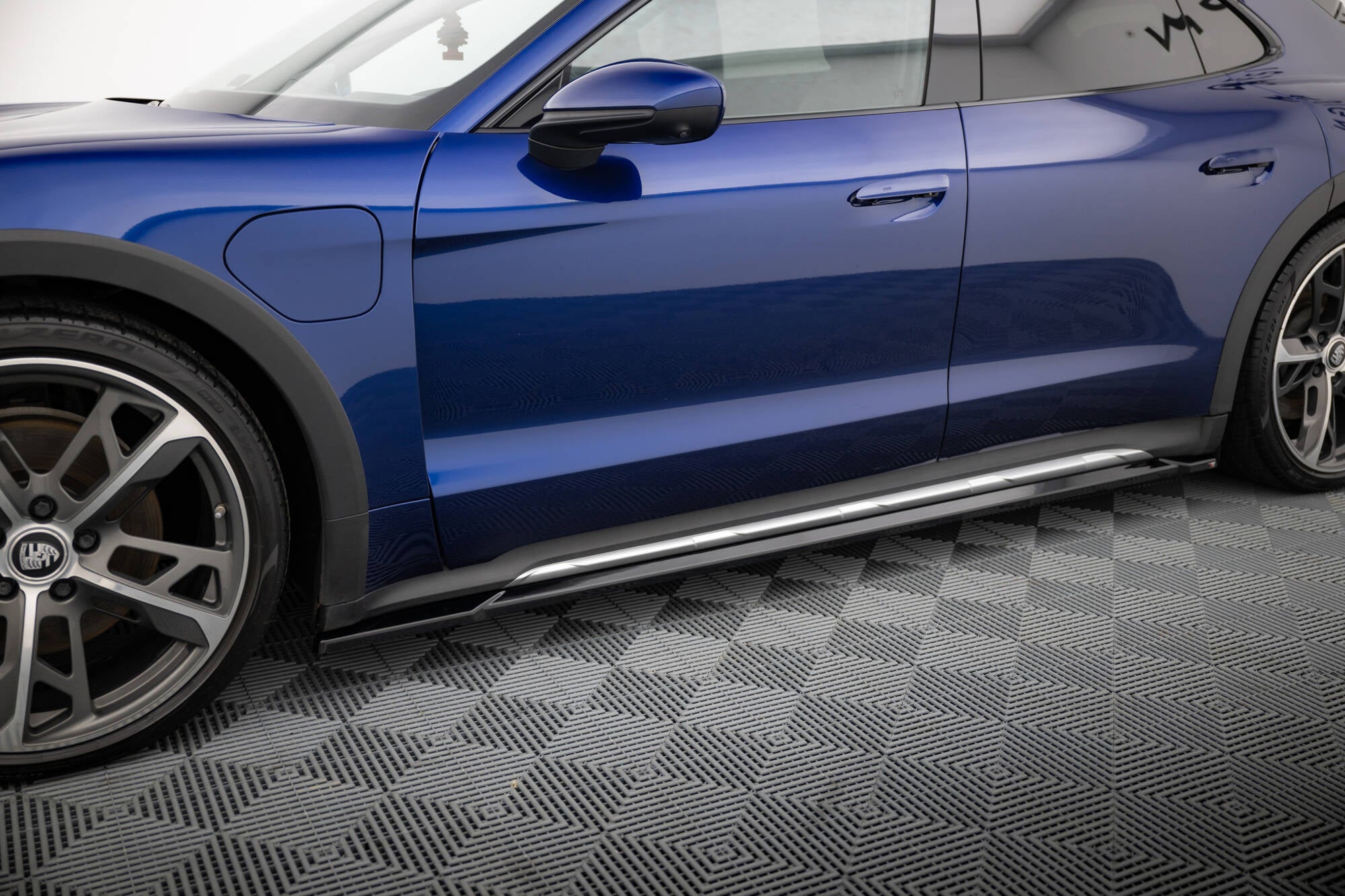 Frontspoiler Lippe Porsche Taycan Cross Turismo 4S