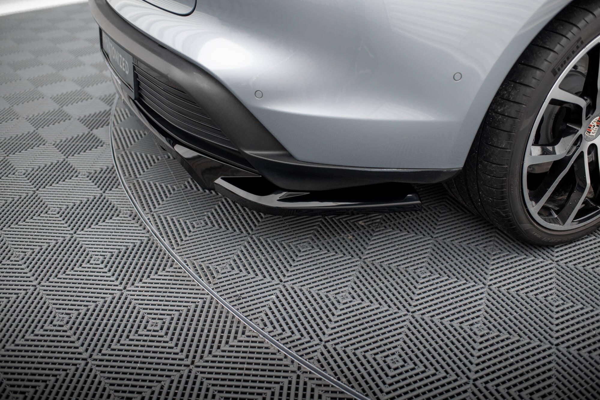Heckdiffusor Satz Porsche Taycan Mk1
