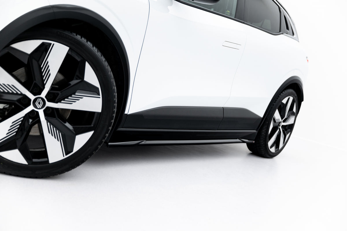 Frontspoiler Lippe, Seitenschweller und Heckdiffusor Satz Renault Megane E-Tech Electric Mk1