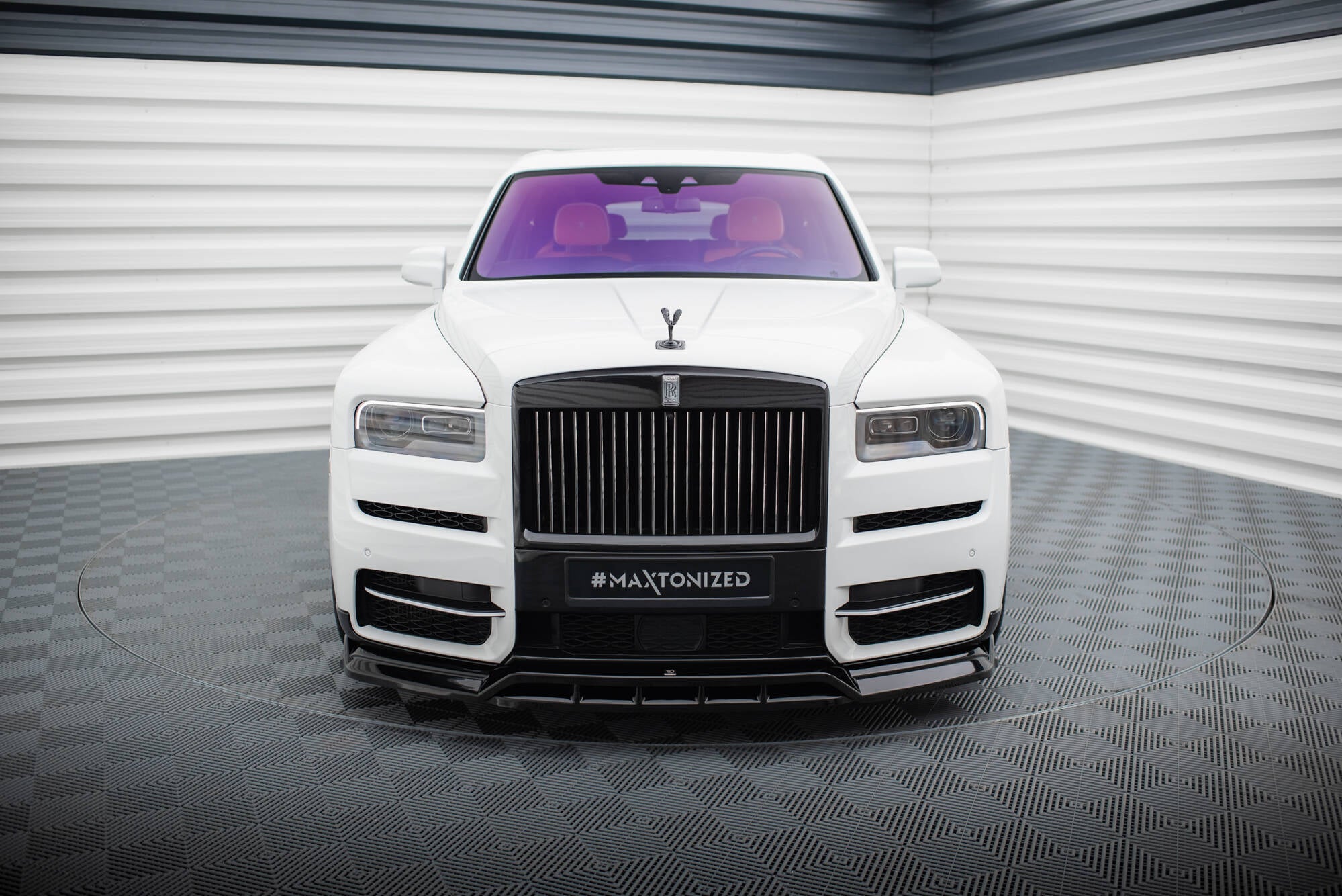 Frontspoiler Lippe, Seitenschweller und Heckdiffusor Rolls Royce Cullinan